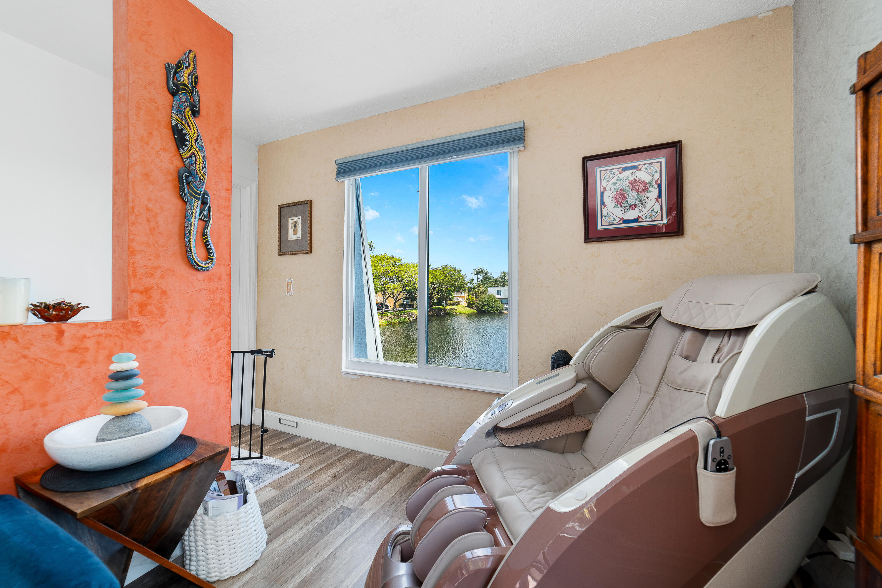 KIMBERLY LAKE VILLAS - Residential