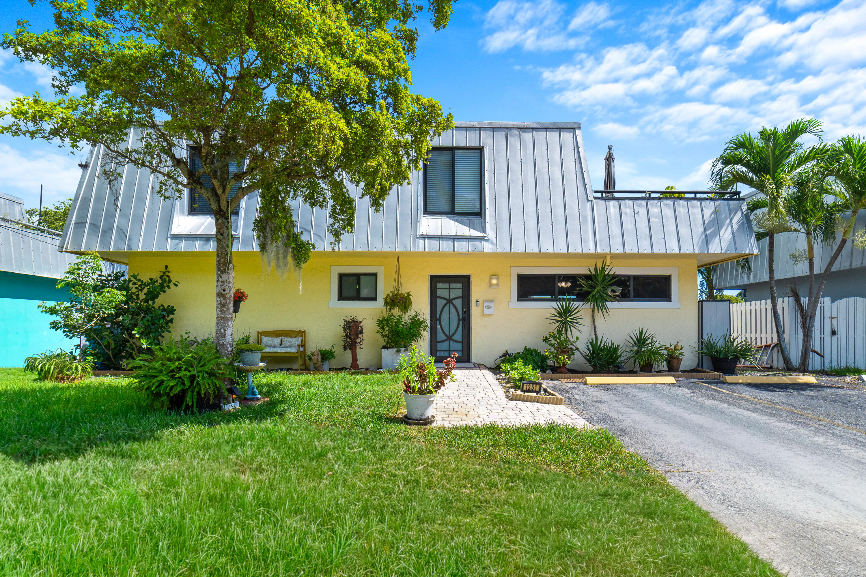 KIMBERLY LAKE VILLAS - Residential