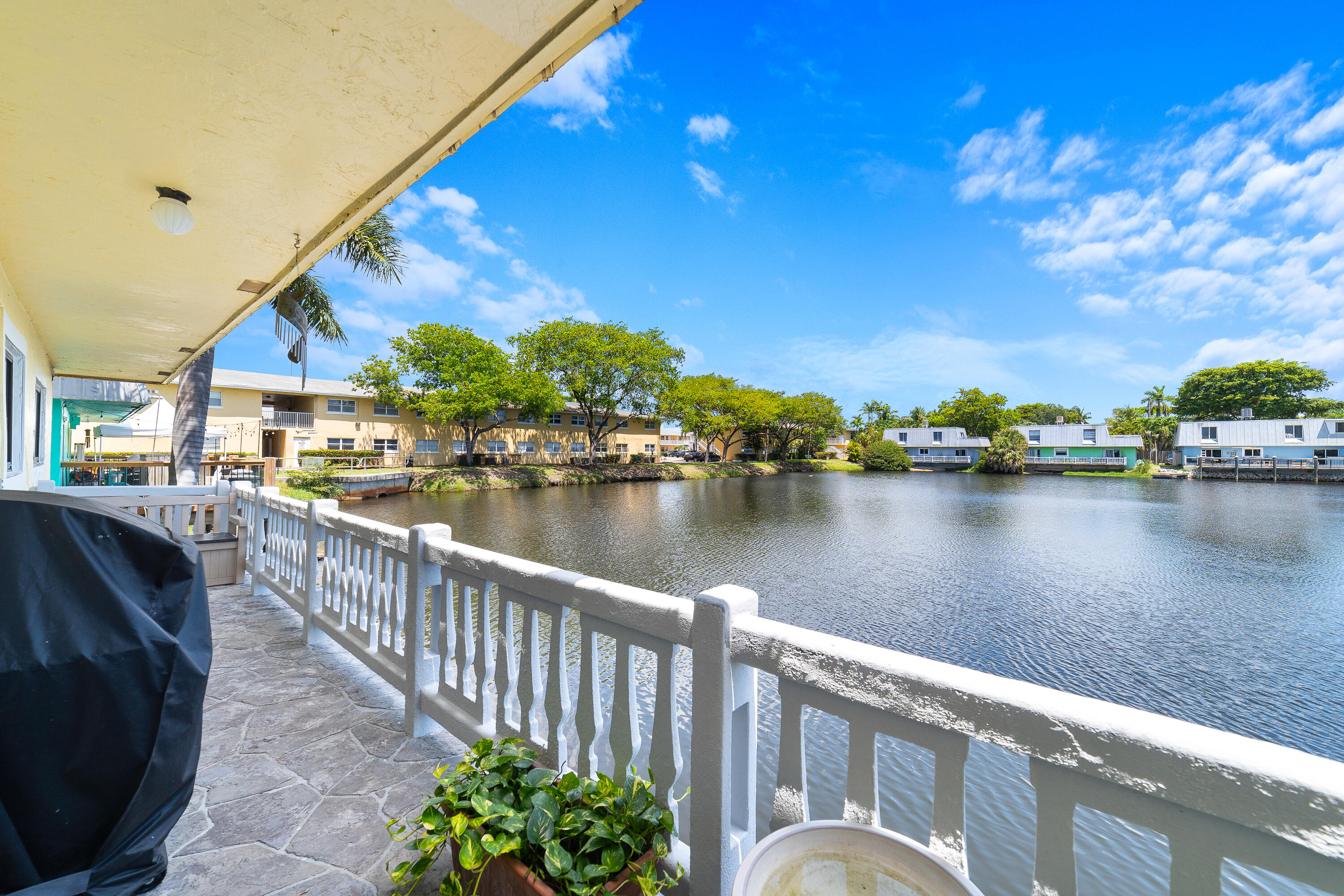 KIMBERLY LAKE VILLAS - Residential