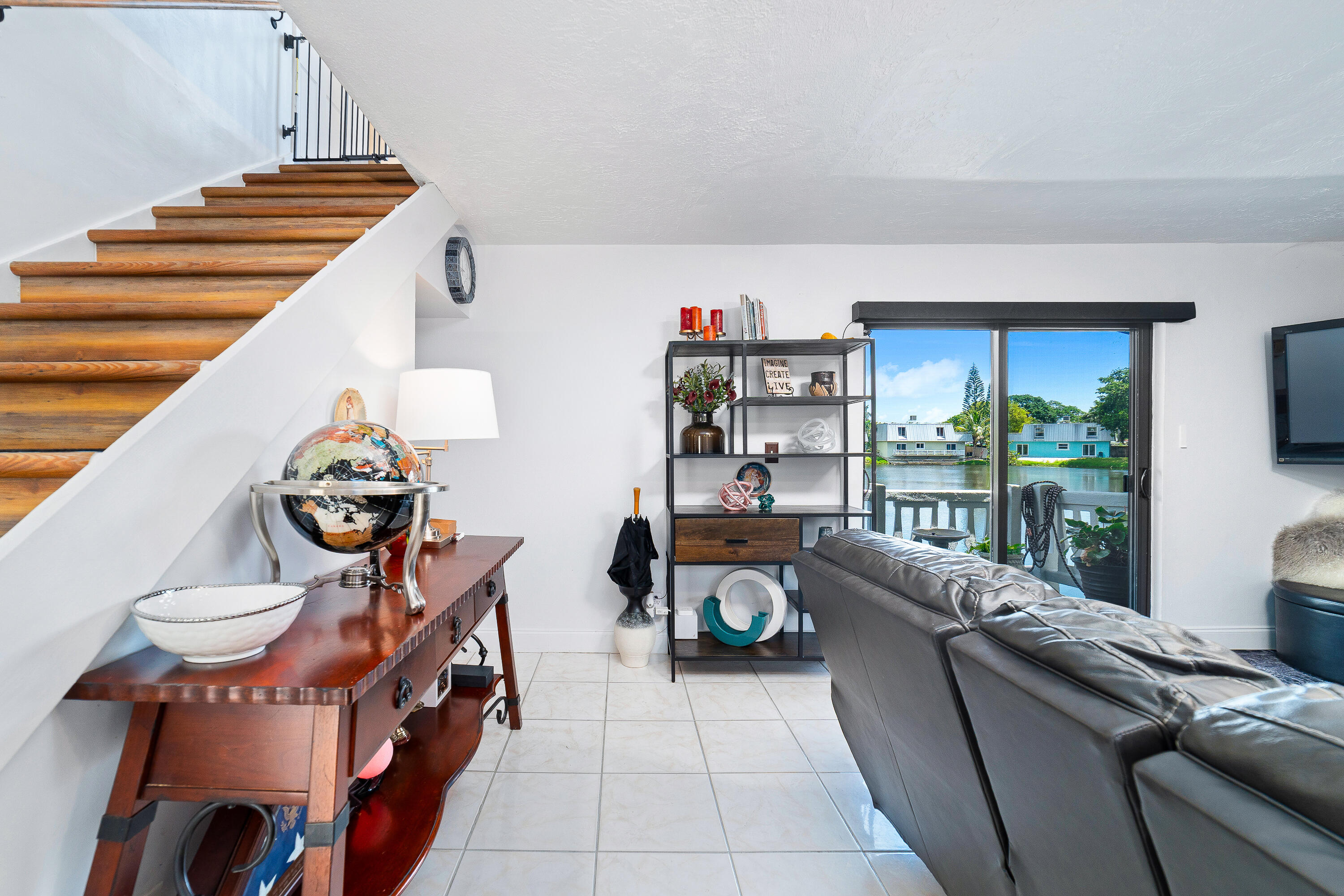 KIMBERLY LAKE VILLAS - Residential