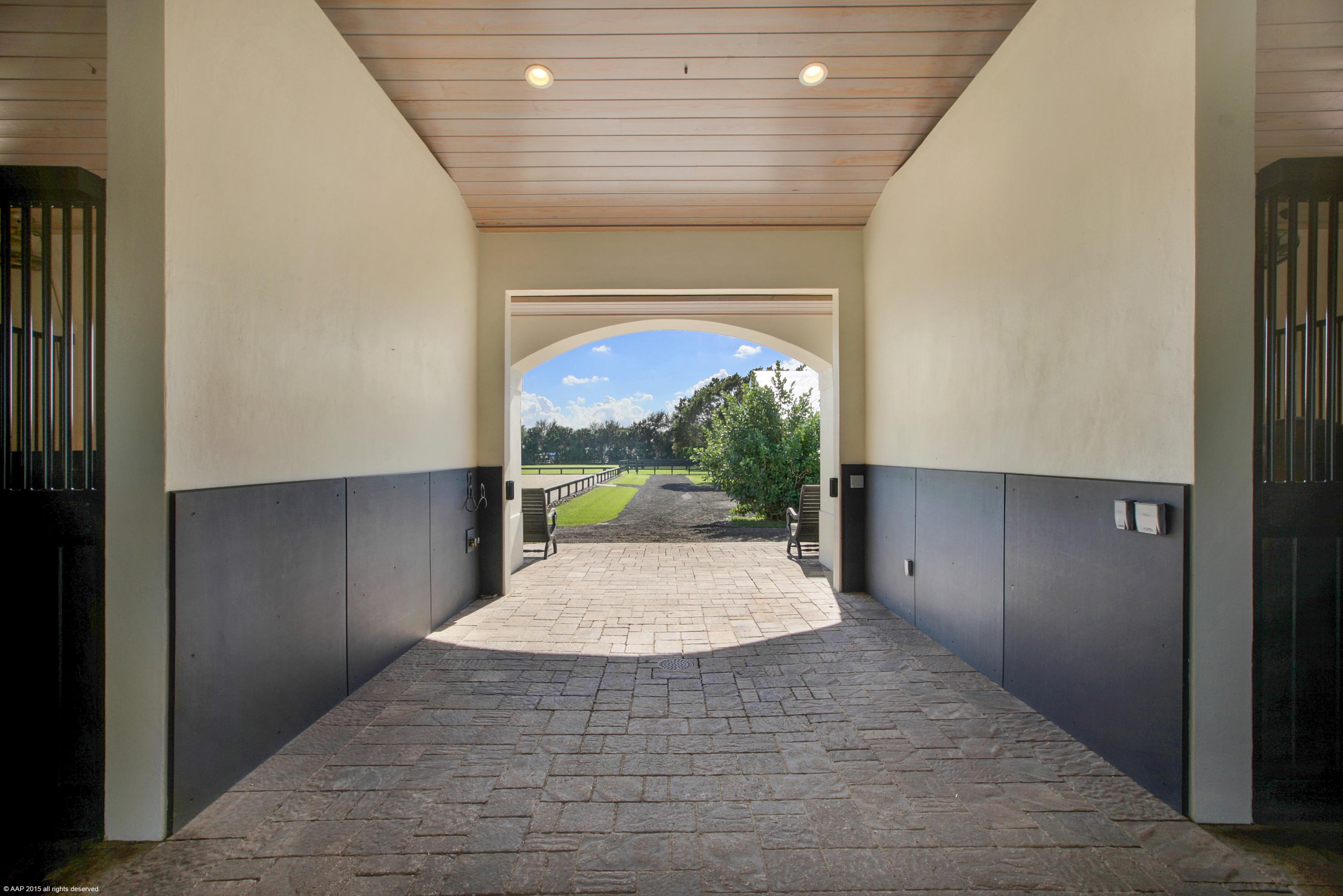 PALM BEACH POINT EAST - Residential