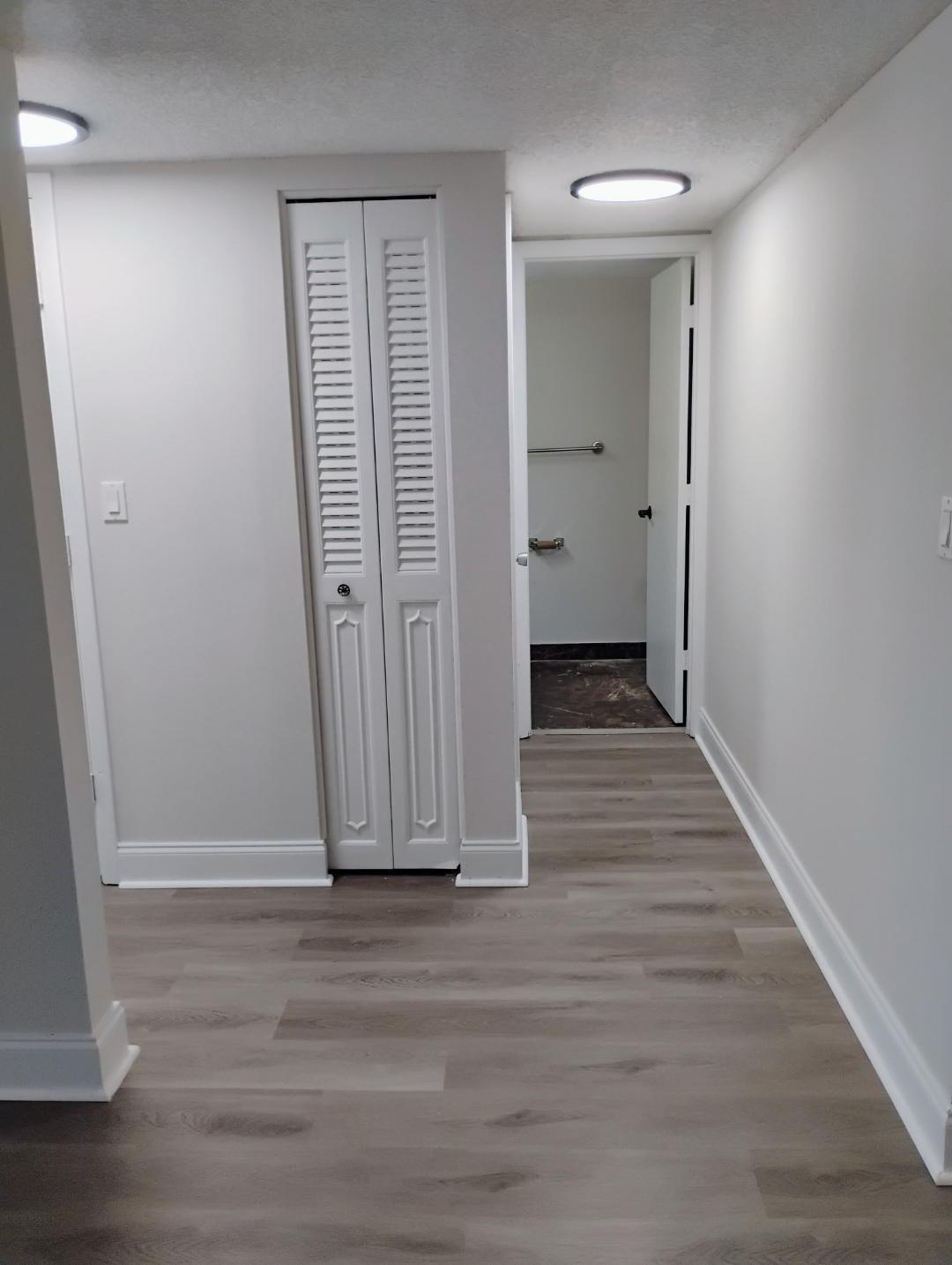 SHERWOOD SQUARE CONDOMINIUM - Residential