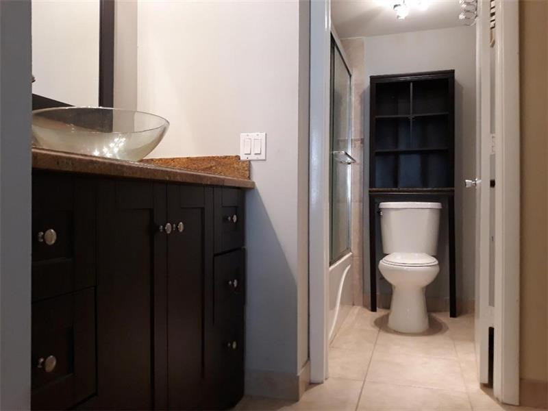 SHERWOOD SQUARE CONDOMINIUM - Residential