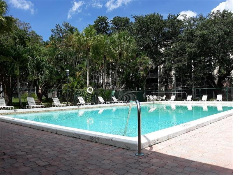 SHERWOOD SQUARE CONDOMINIUM - Residential