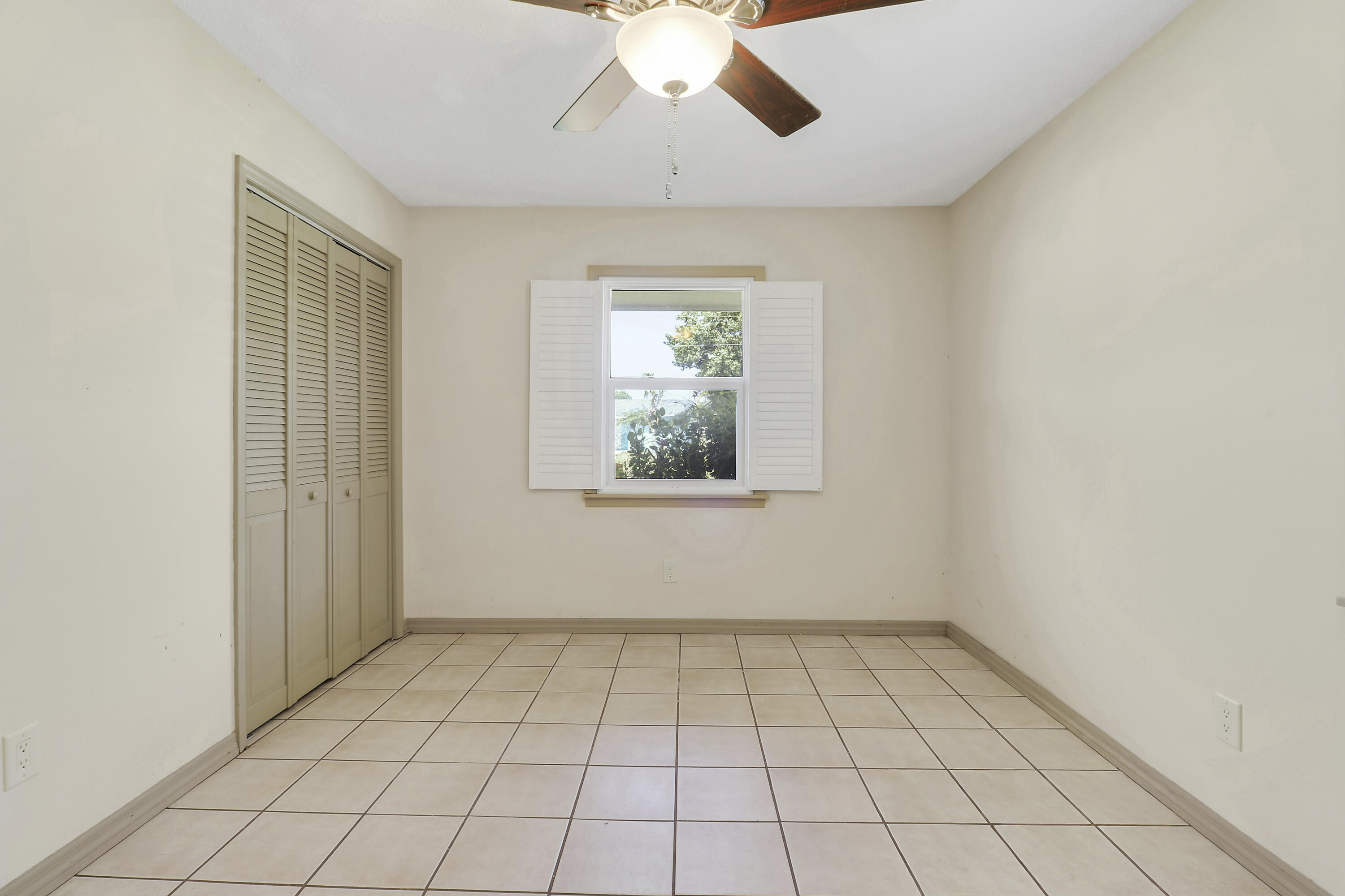 INDIAN RIVER ESTATES UNIT 8 - Residential
