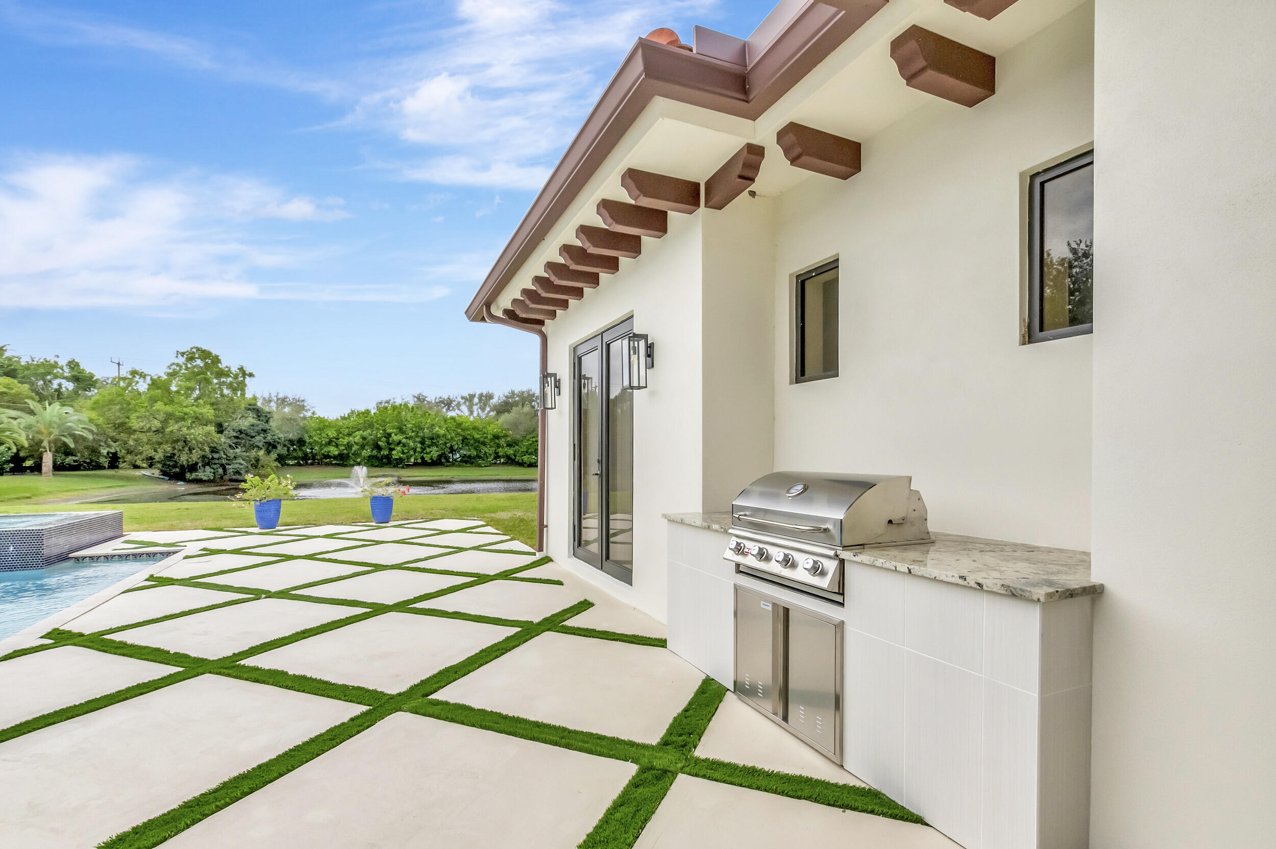 BONIELLOS ACRES - Residential