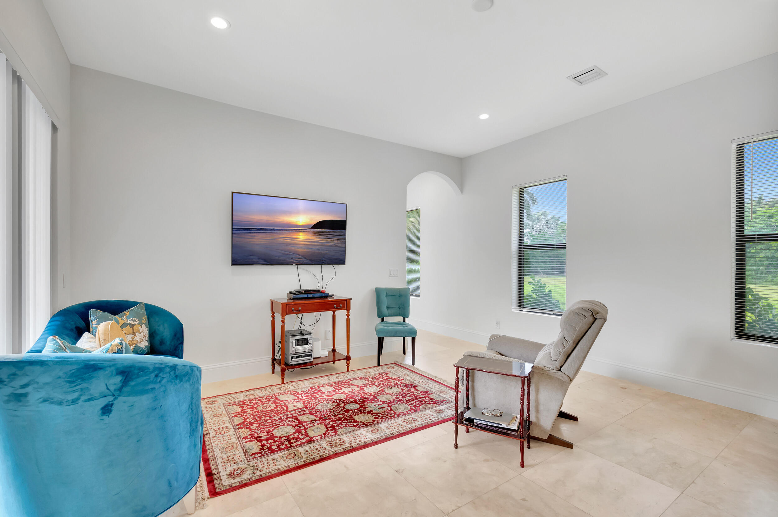 BONIELLOS ACRES - Residential