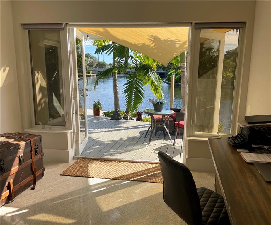 CORAL POINT - Residential