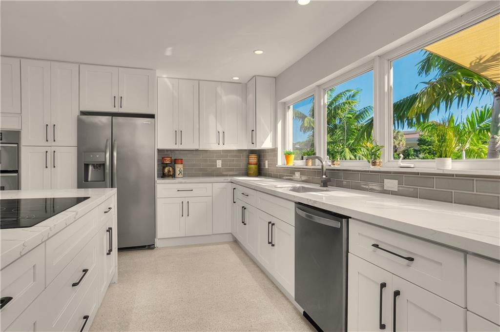 CORAL POINT - Residential