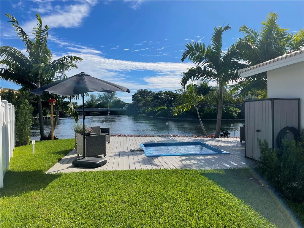 CORAL POINT - Residential