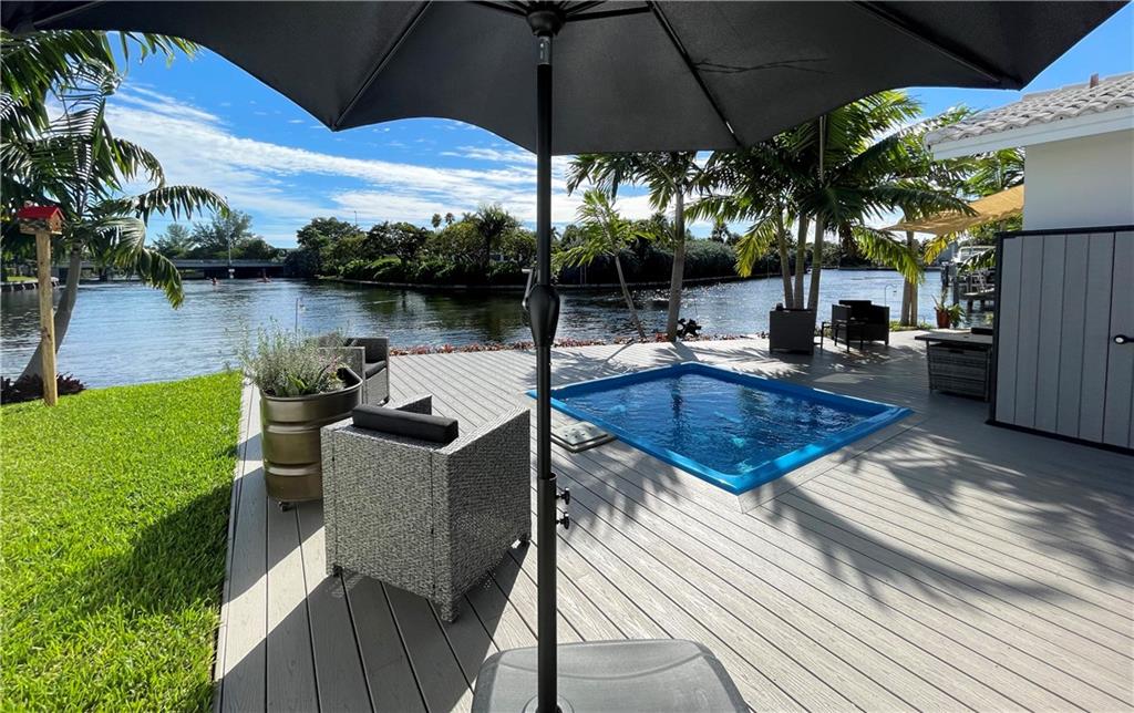 CORAL POINT - Residential