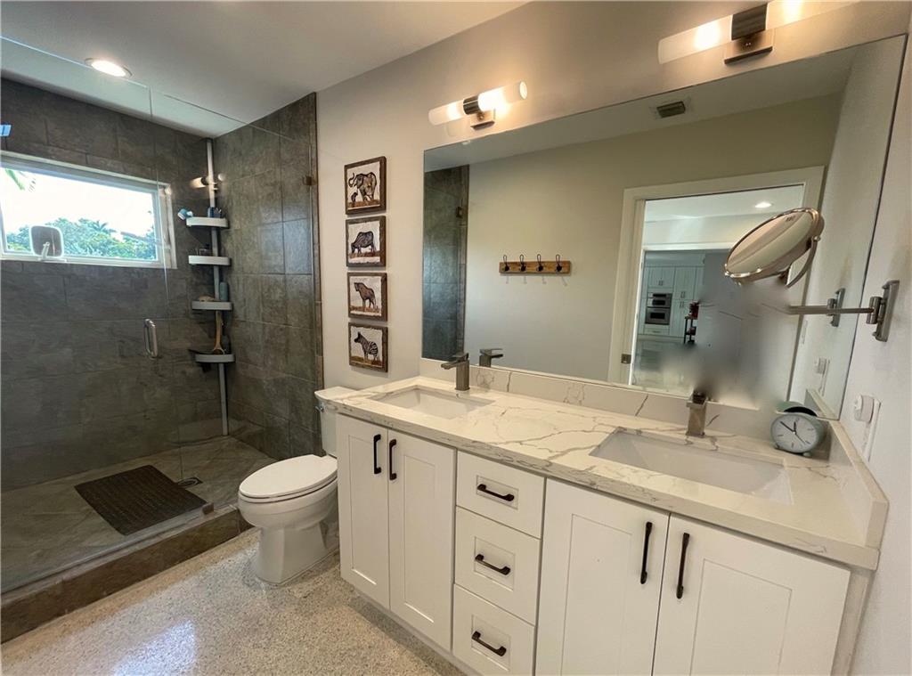 CORAL POINT - Residential