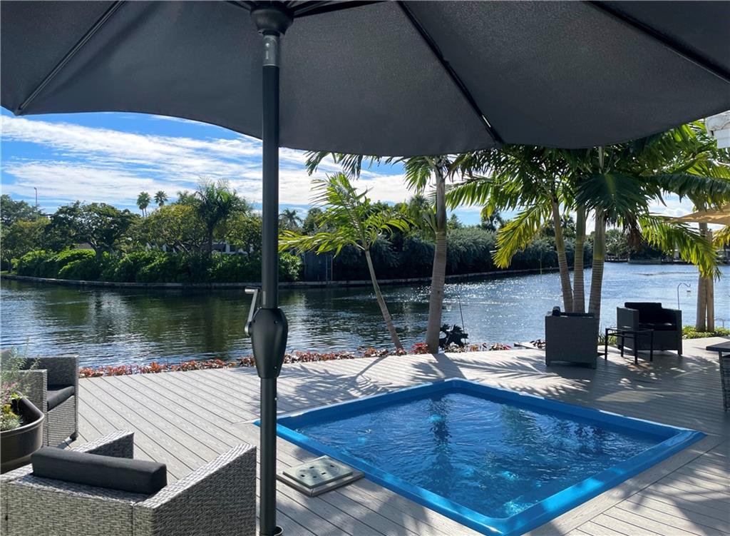 CORAL POINT - Residential