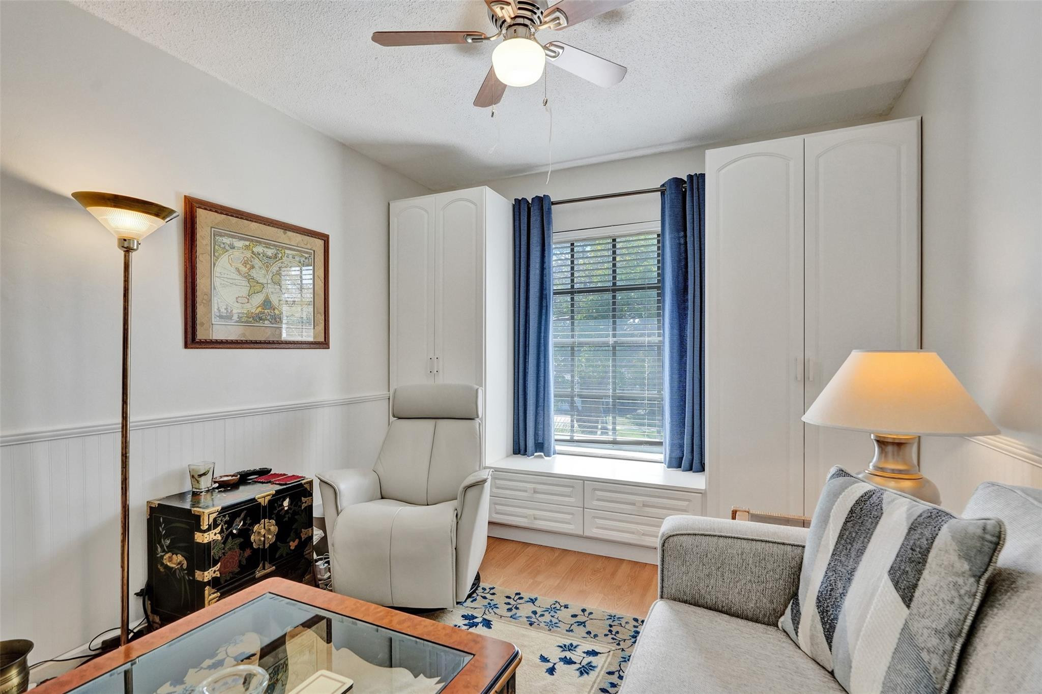Imperial Point Colonnades - Residential