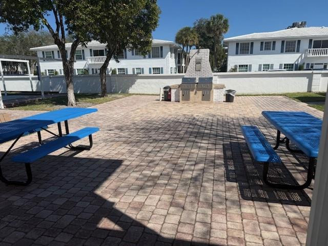 Imperial Point Colonnades - Residential