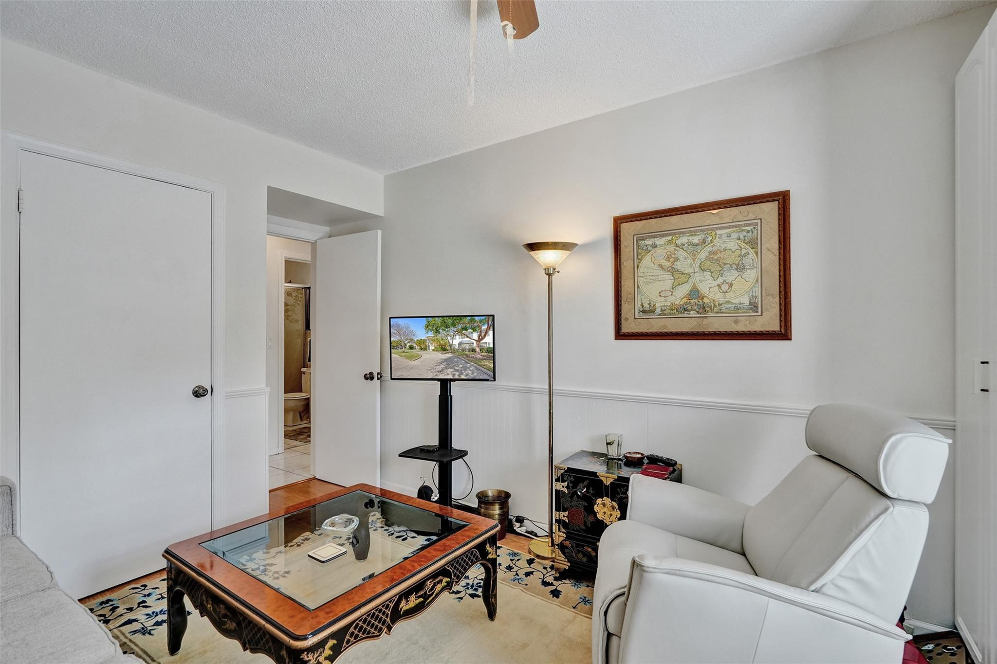 Imperial Point Colonnades - Residential