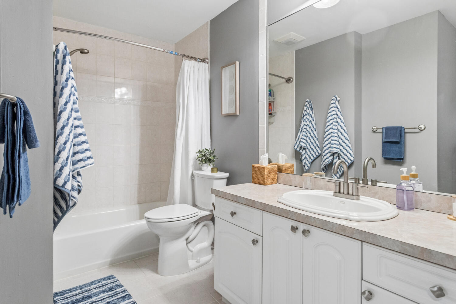 CYPRESS CLUB CONDO - Residential