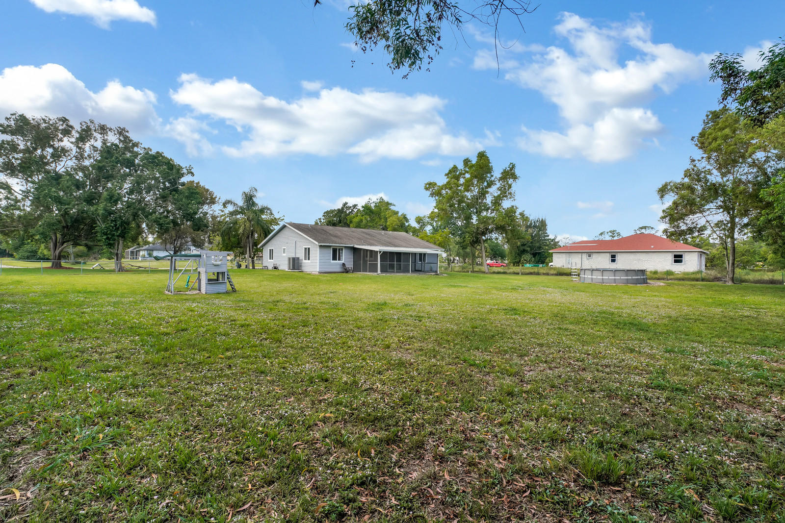 Loxahatchee - Residential