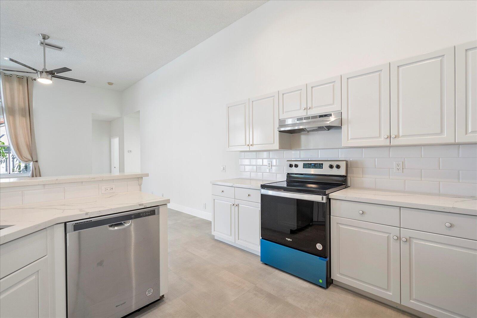 SECTOR 3 - PARCELS H I J K & L - Residential Lease