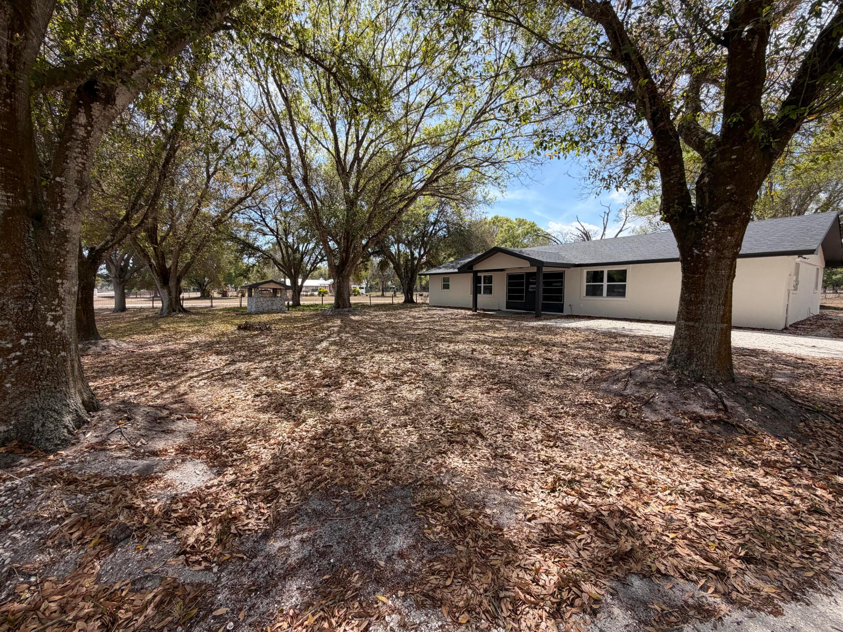 LAZY SEVEN RANCH ACRES - Residential