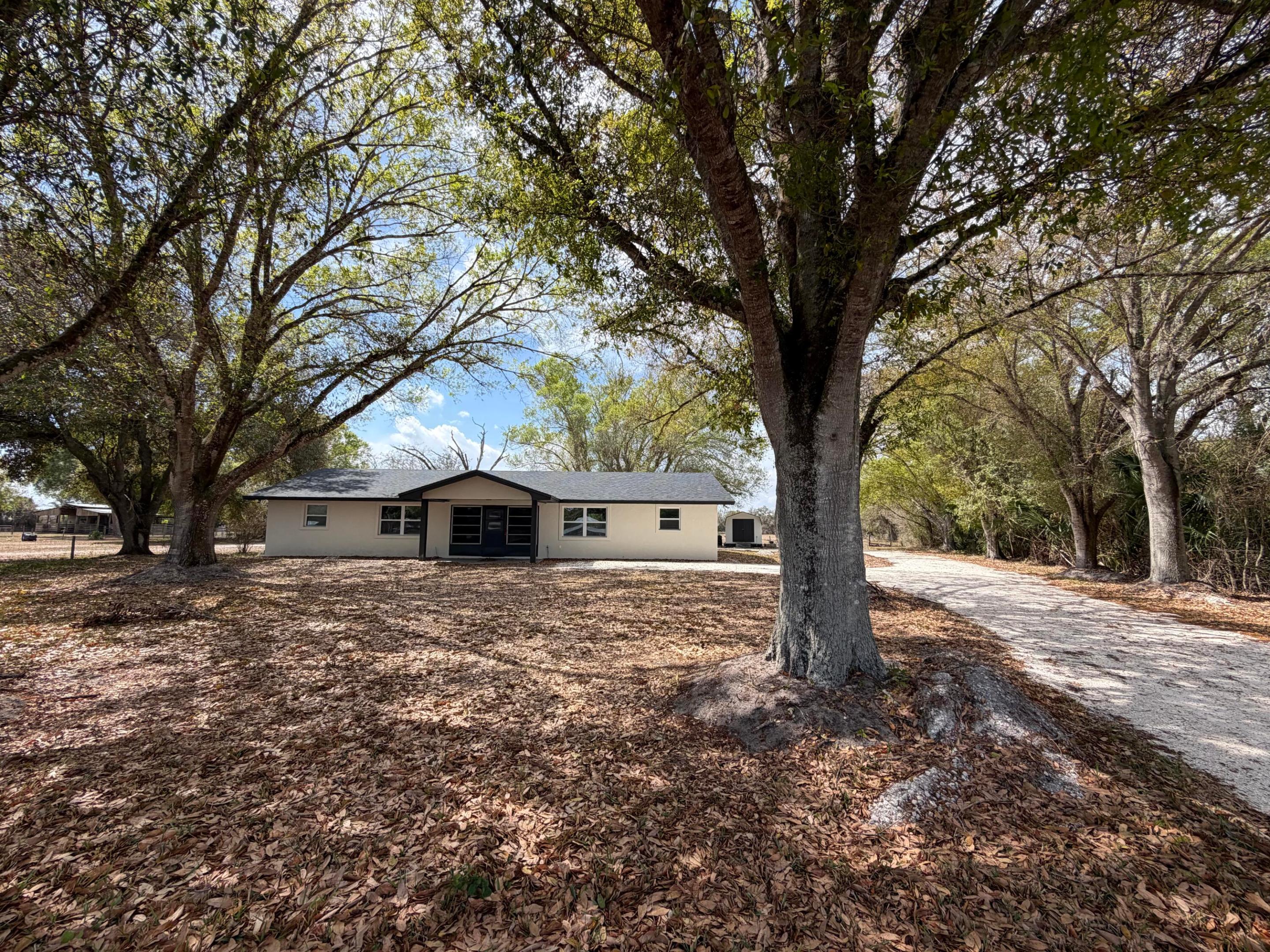 LAZY SEVEN RANCH ACRES - Residential