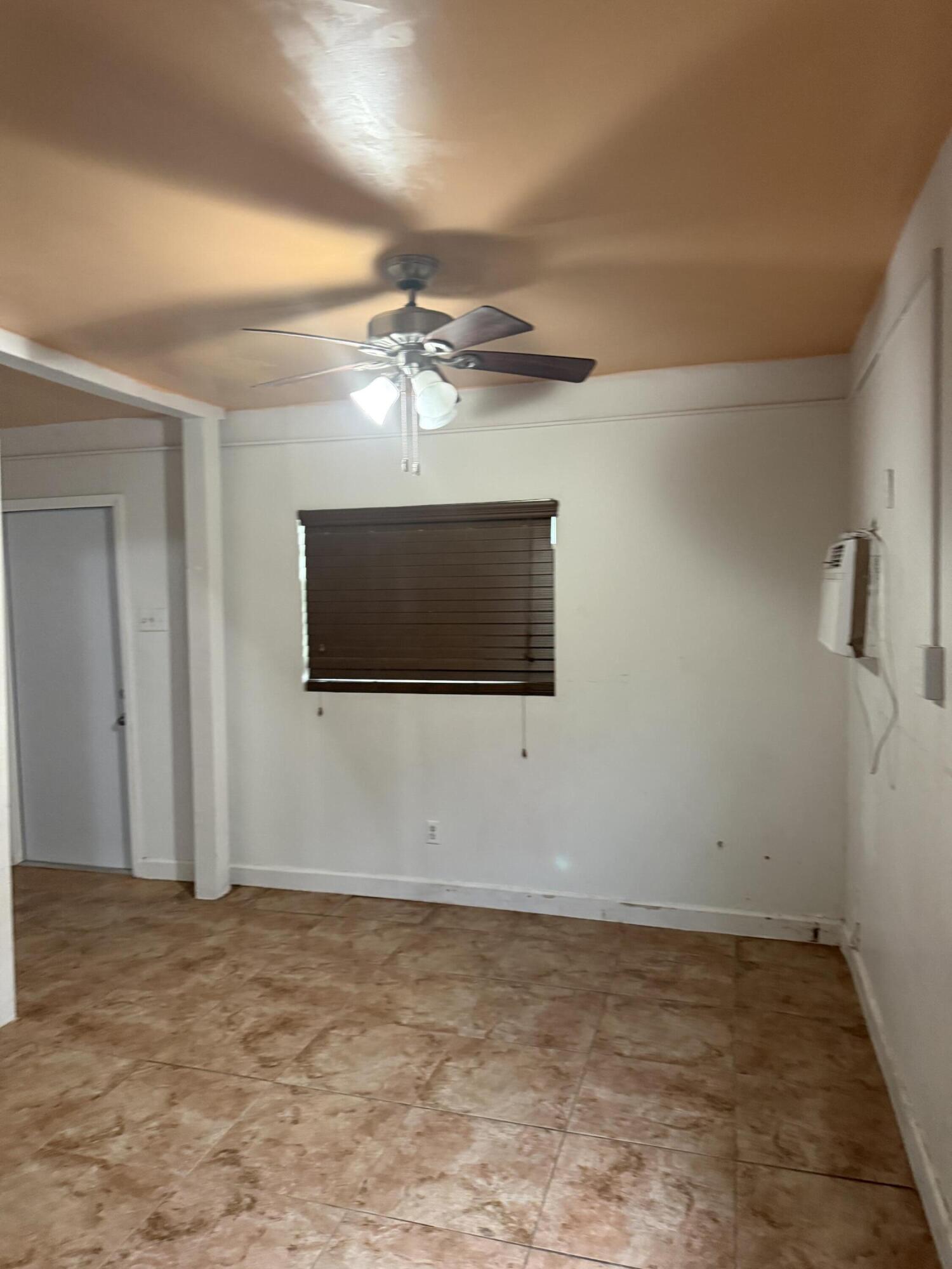 MIAMI GARDENS ESTATES SEC 8 - Residential