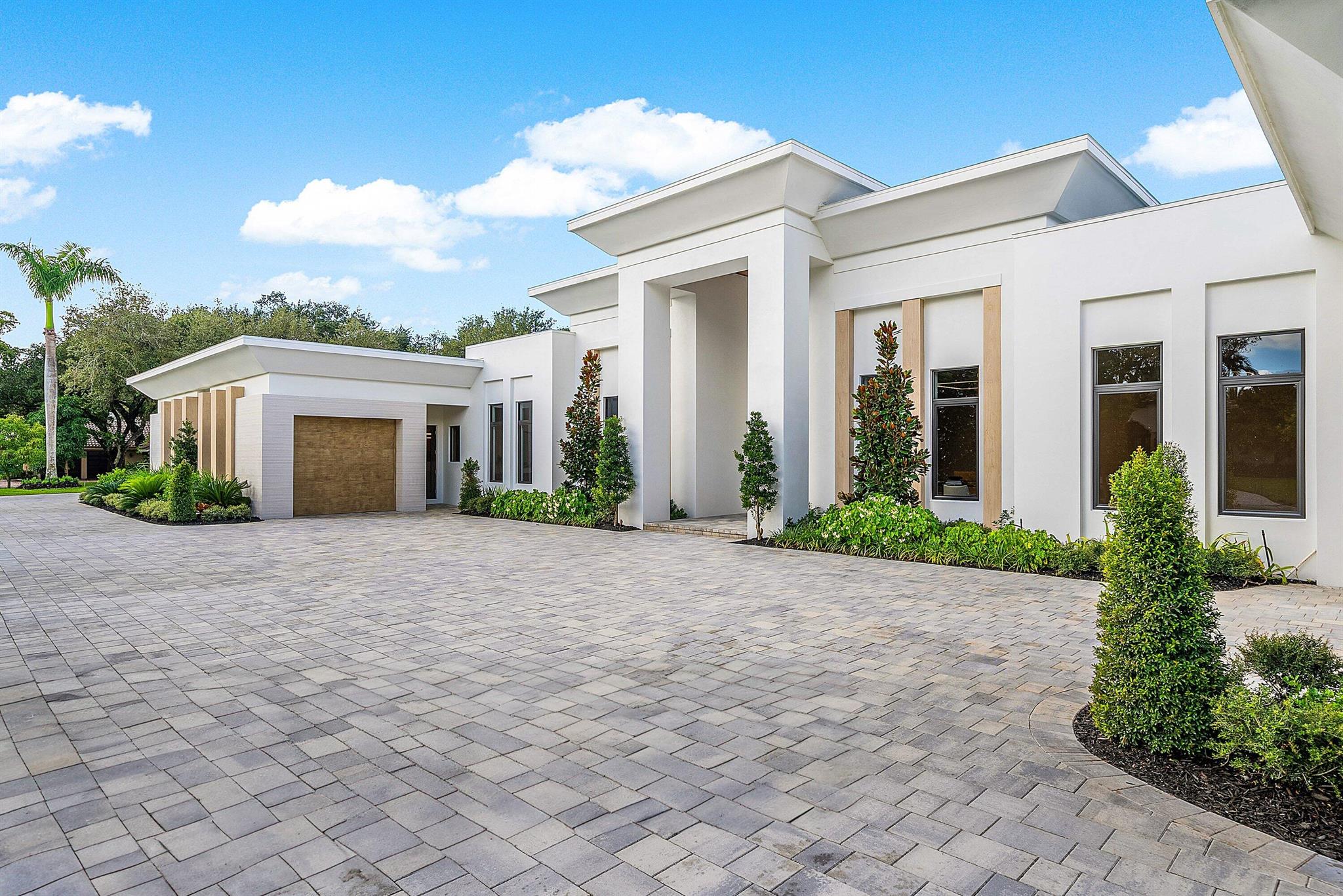 FOXE CHASE - Residential