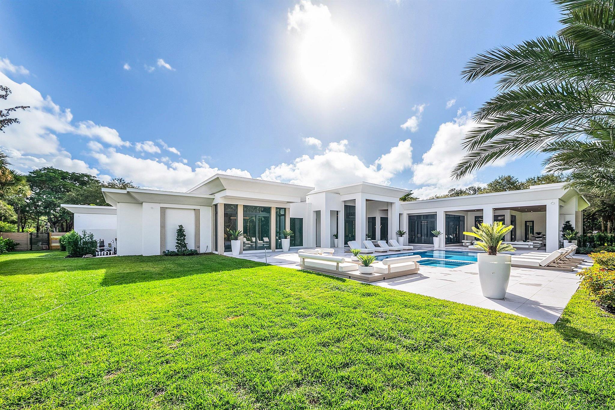 FOXE CHASE - Residential