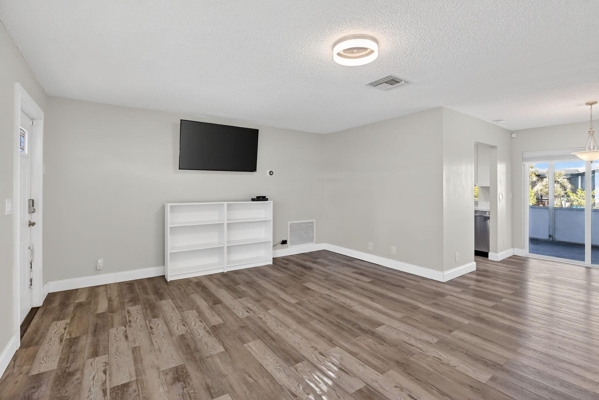LAUDERDALE WEST 3 SEC - Residential Lease