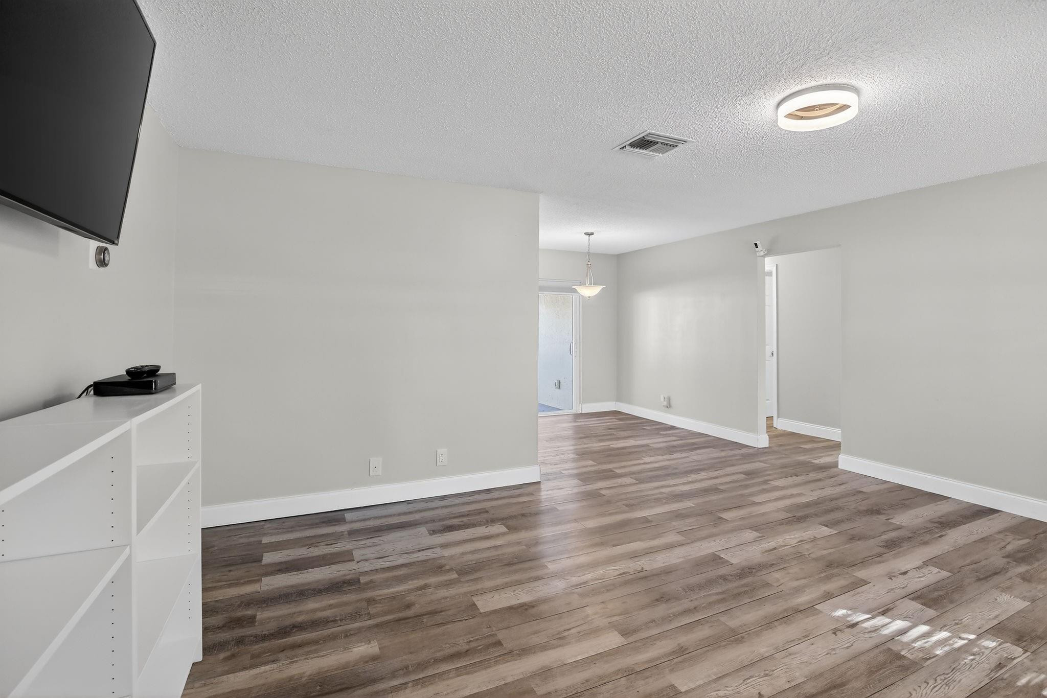 LAUDERDALE WEST 3 SEC - Residential Lease