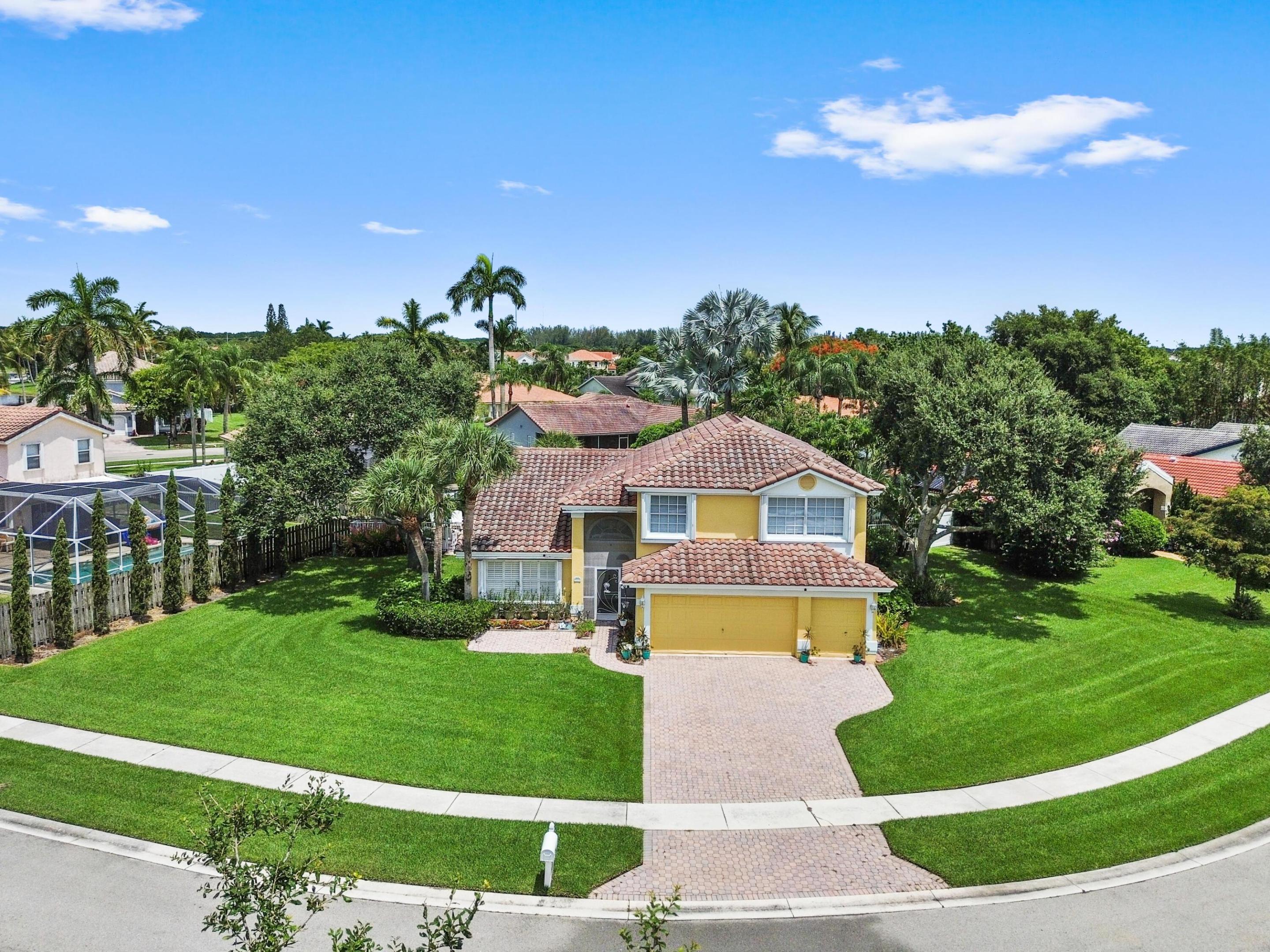 LAKE CHARLESTON - Residential