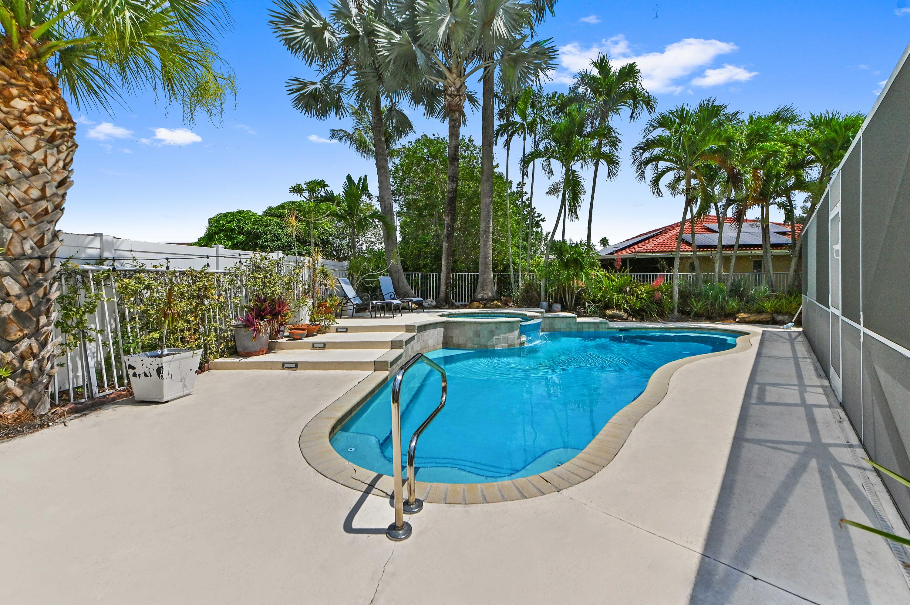 LAKE CHARLESTON - Residential