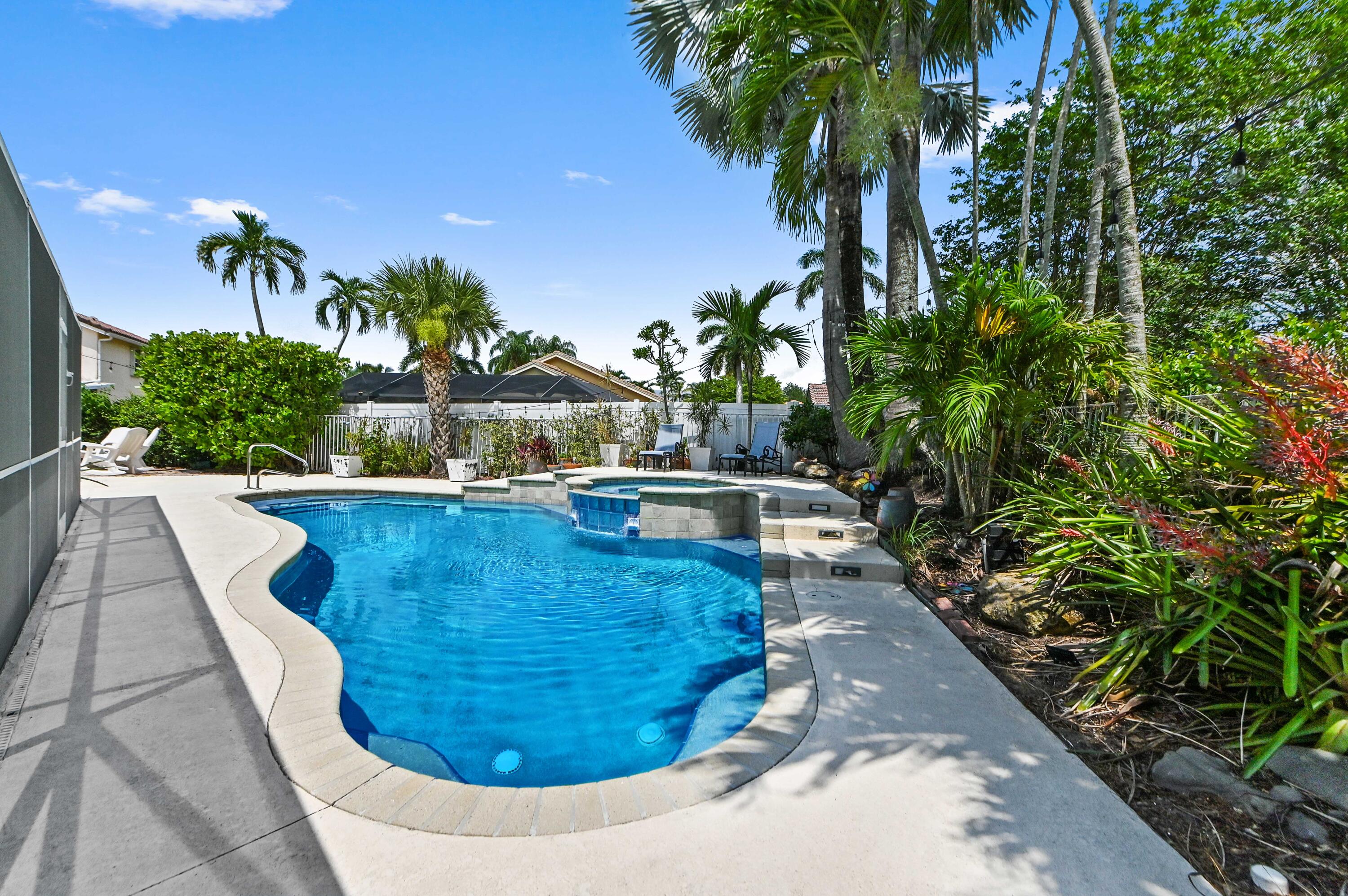 LAKE CHARLESTON - Residential