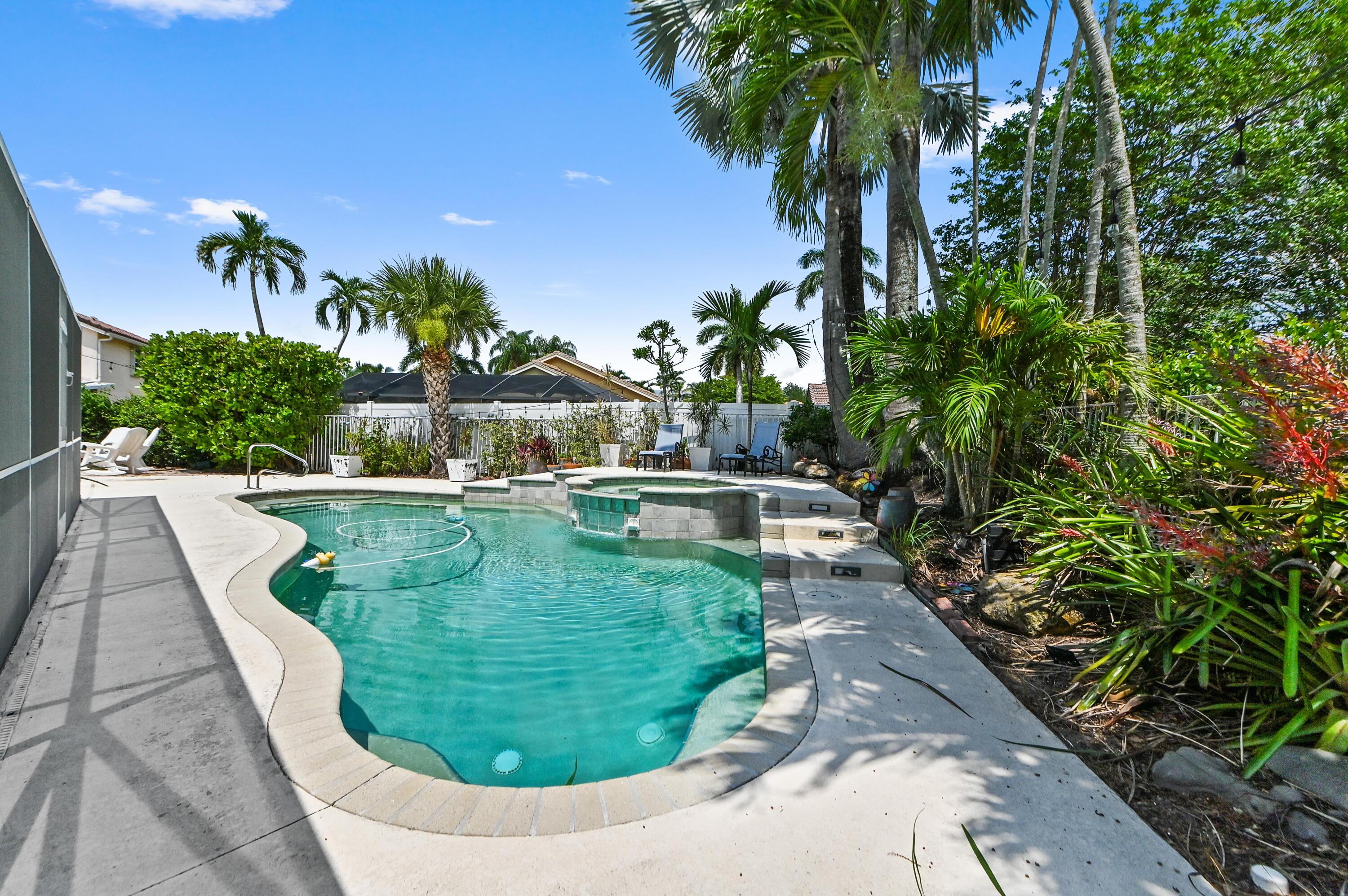 LAKE CHARLESTON - Residential