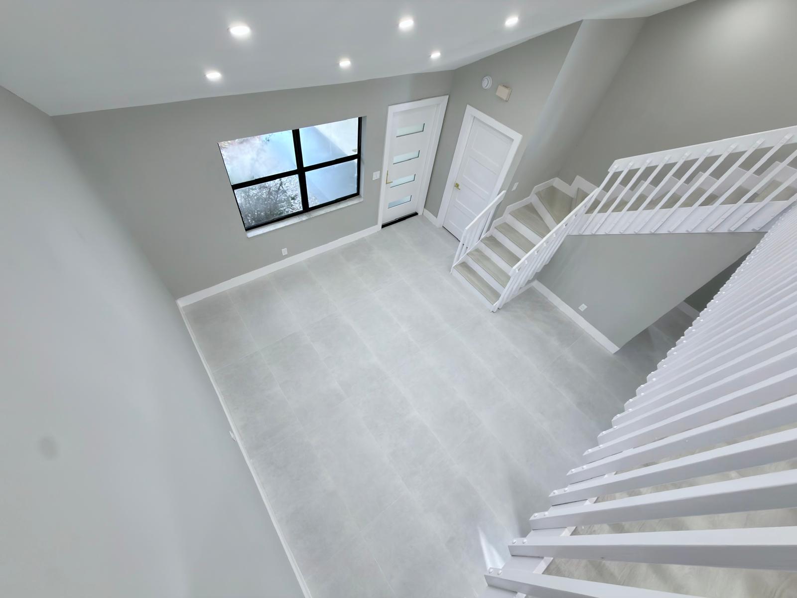 LAKES OF TARA UNIT 1 - Residential