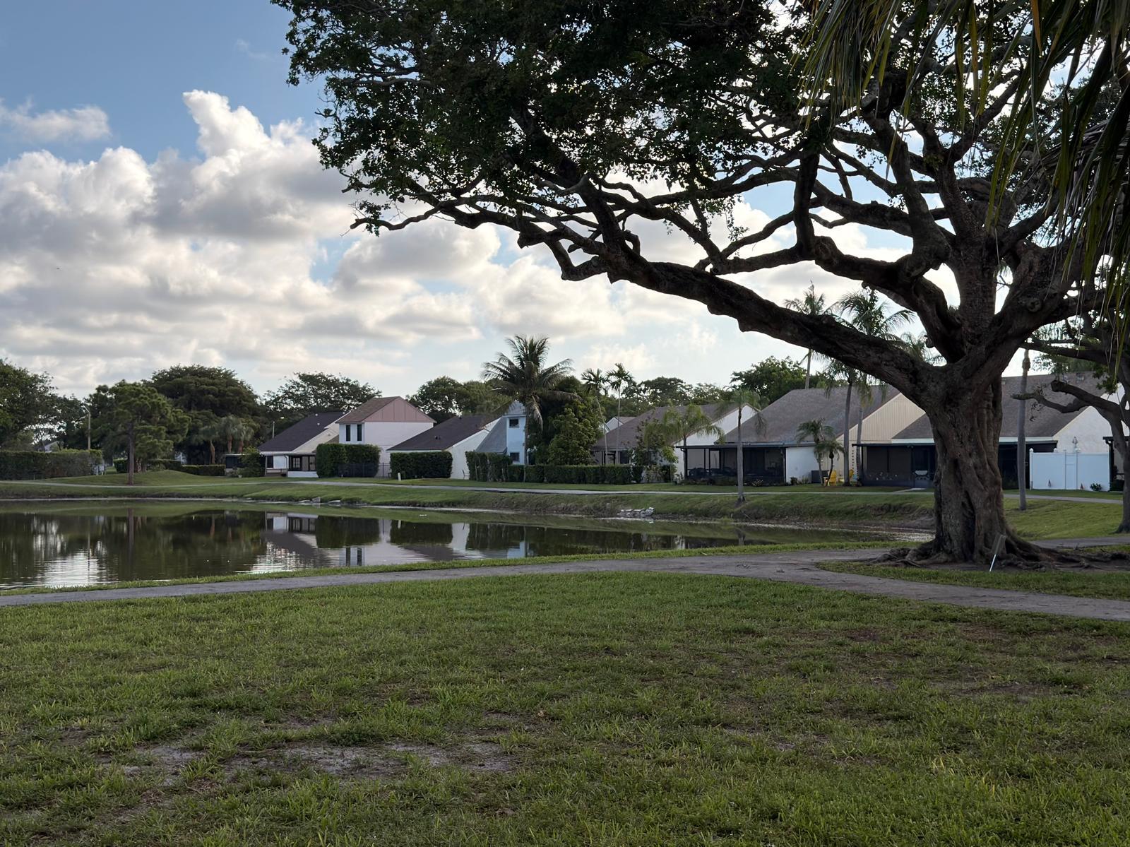 LAKES OF TARA UNIT 1 - Residential