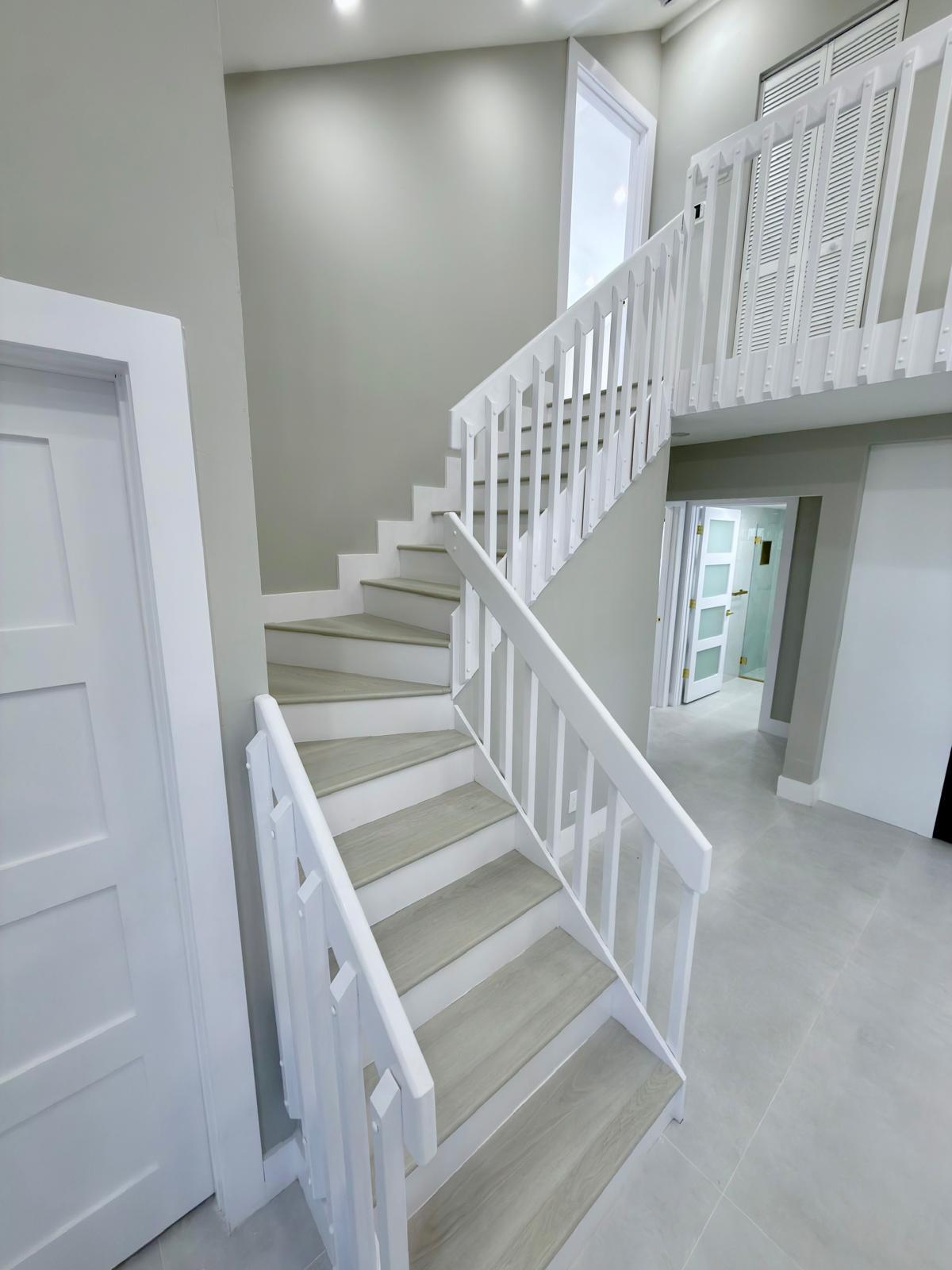 LAKES OF TARA UNIT 1 - Residential