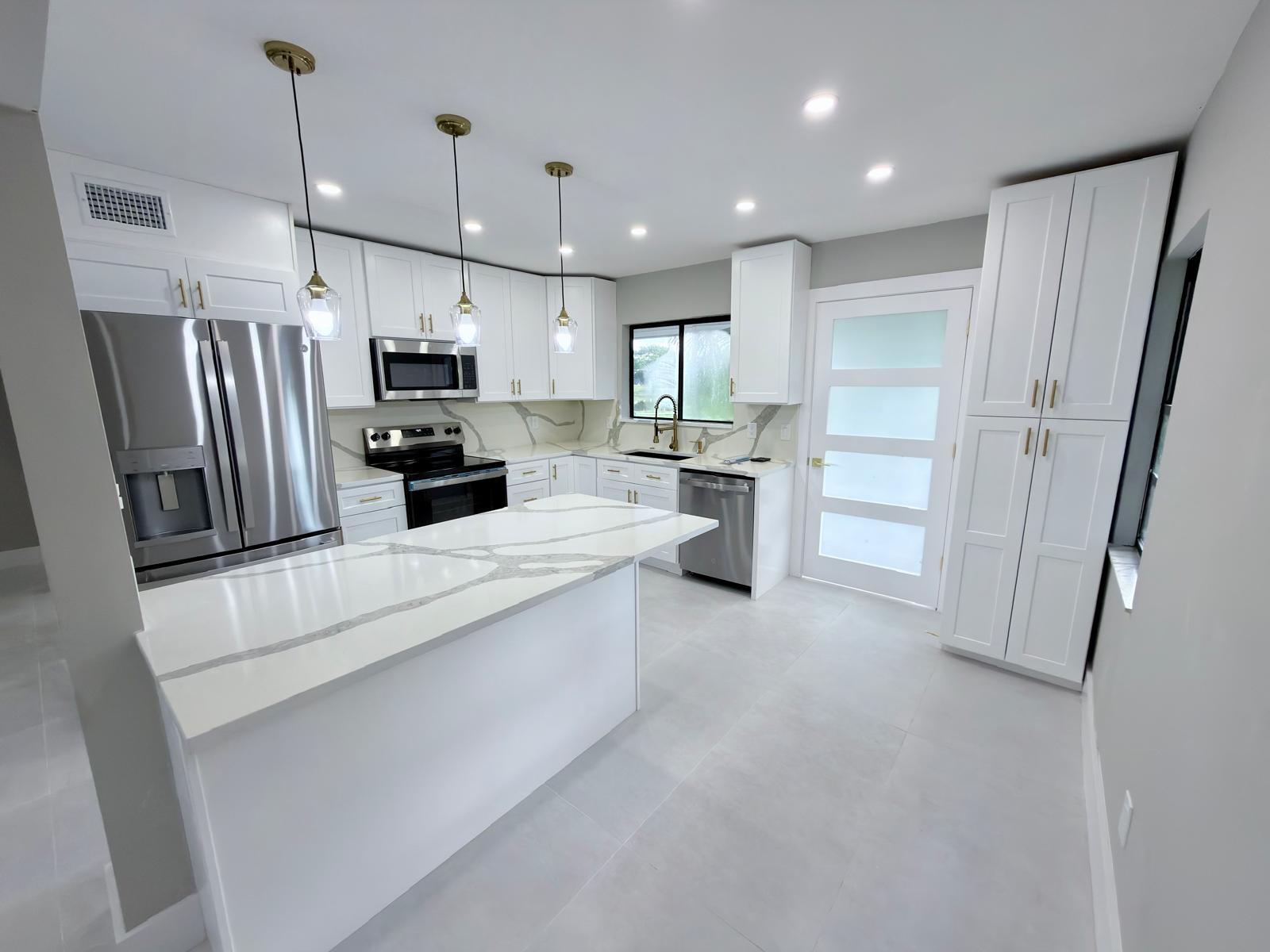 LAKES OF TARA UNIT 1 - Residential