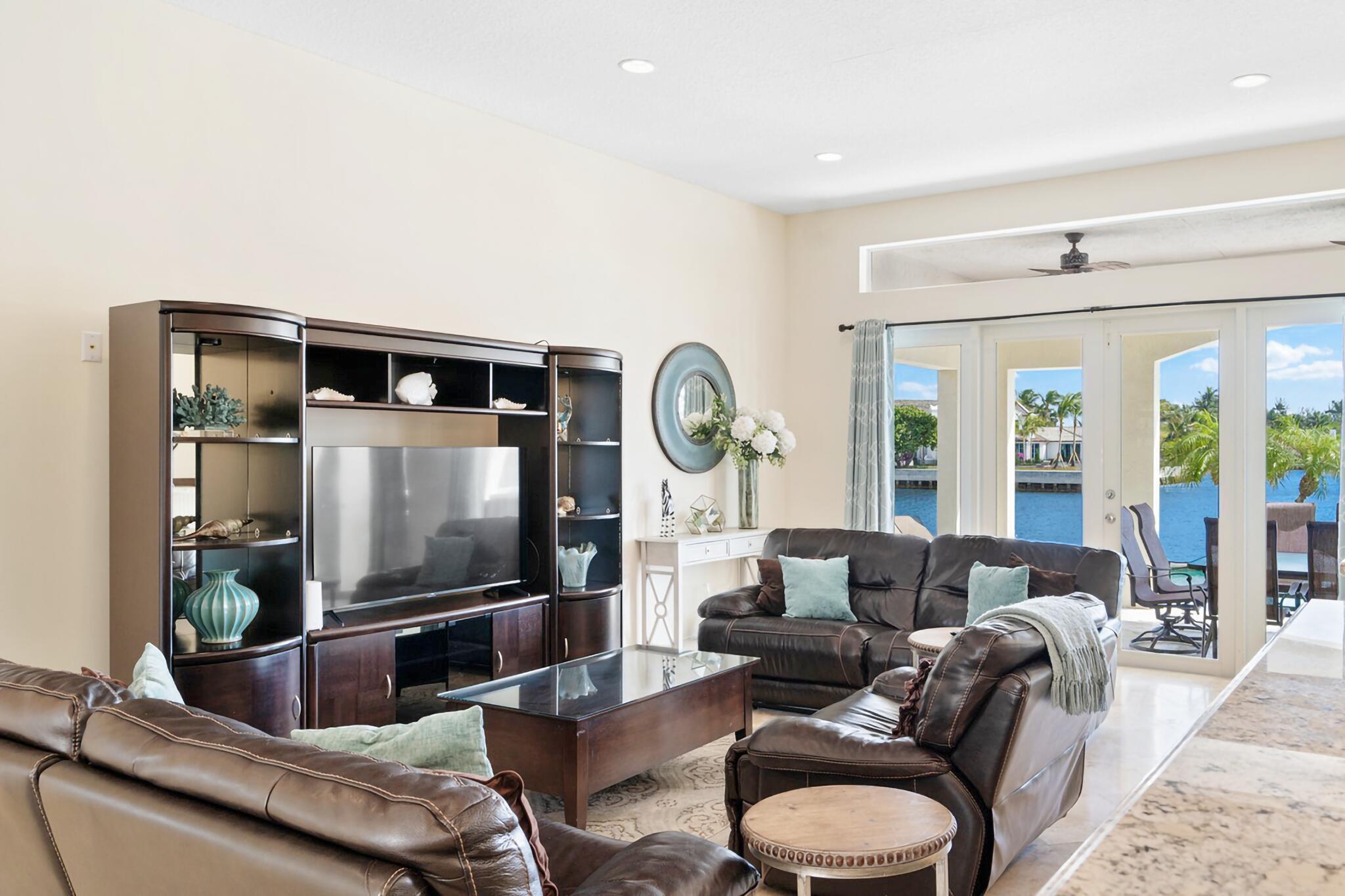 TRADE WINDS ESTATES FIRST ADD - Residential Lease