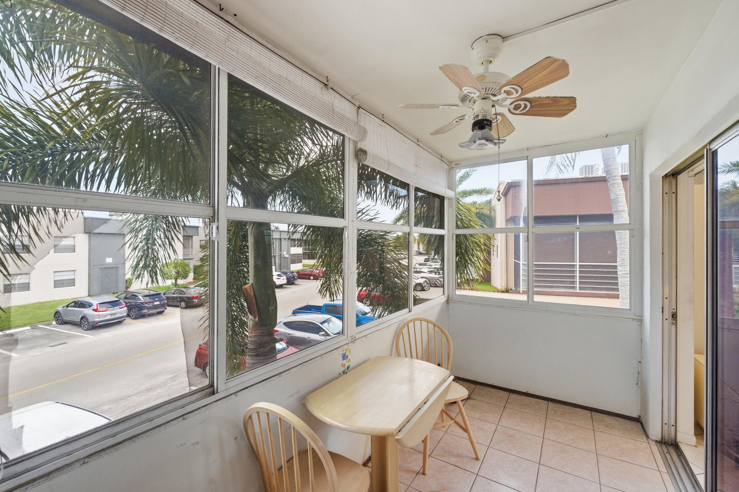 KINGS POINT - Residential Lease