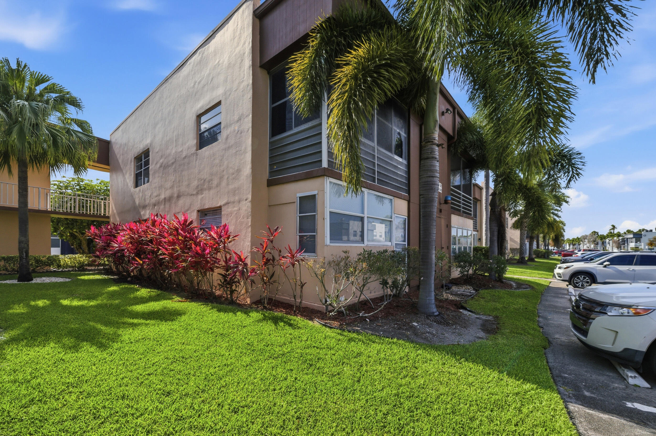 KINGS POINT - Residential Lease