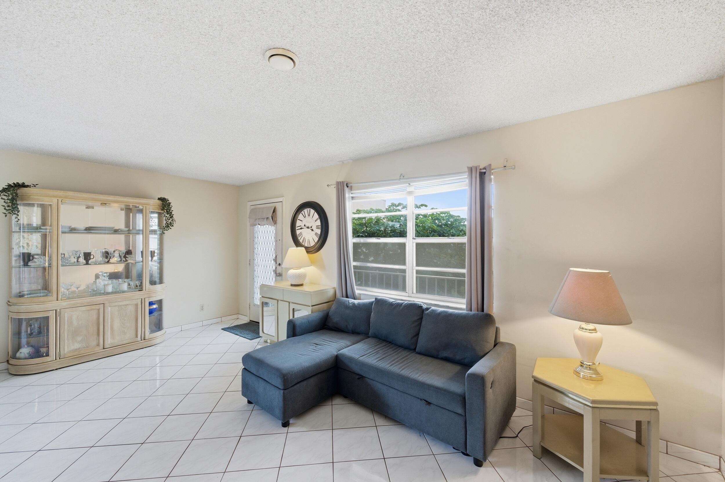 KINGS POINT - Residential Lease
