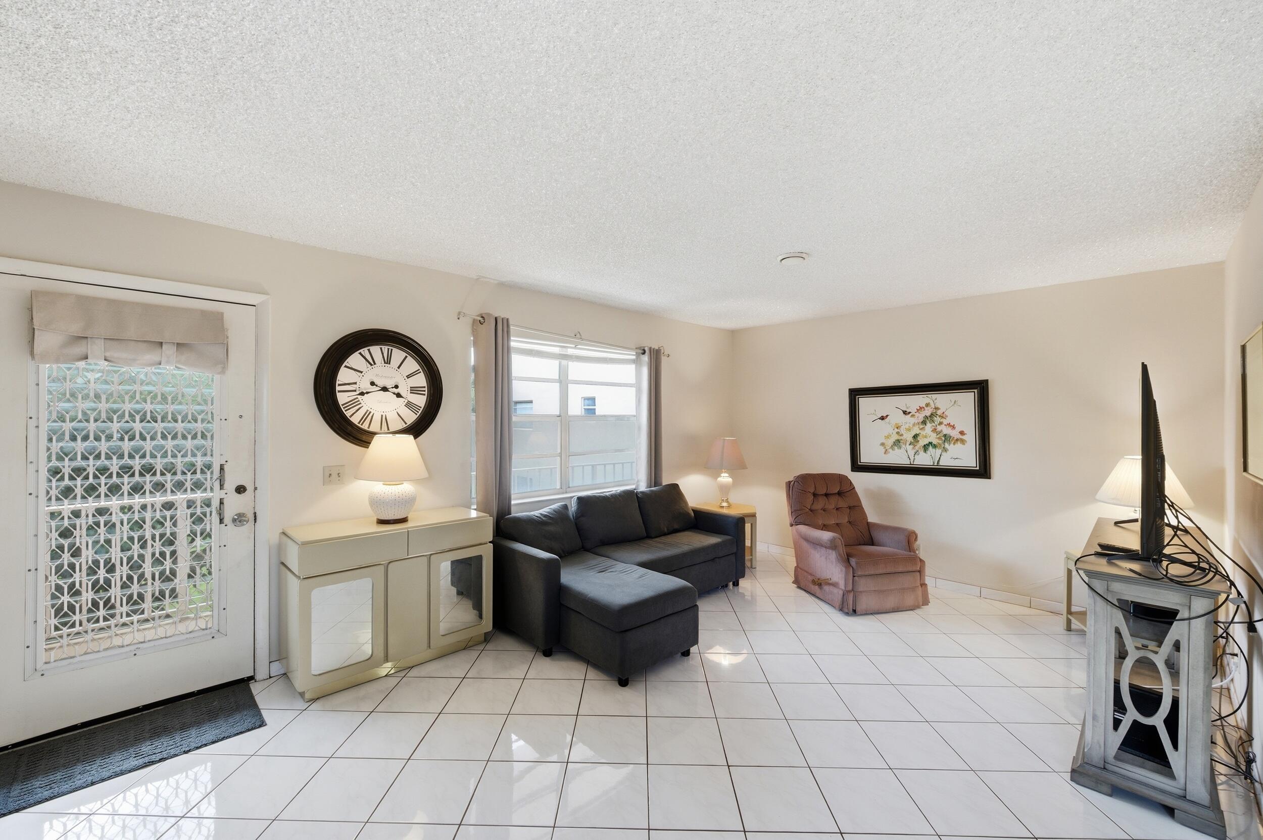 KINGS POINT - Residential Lease