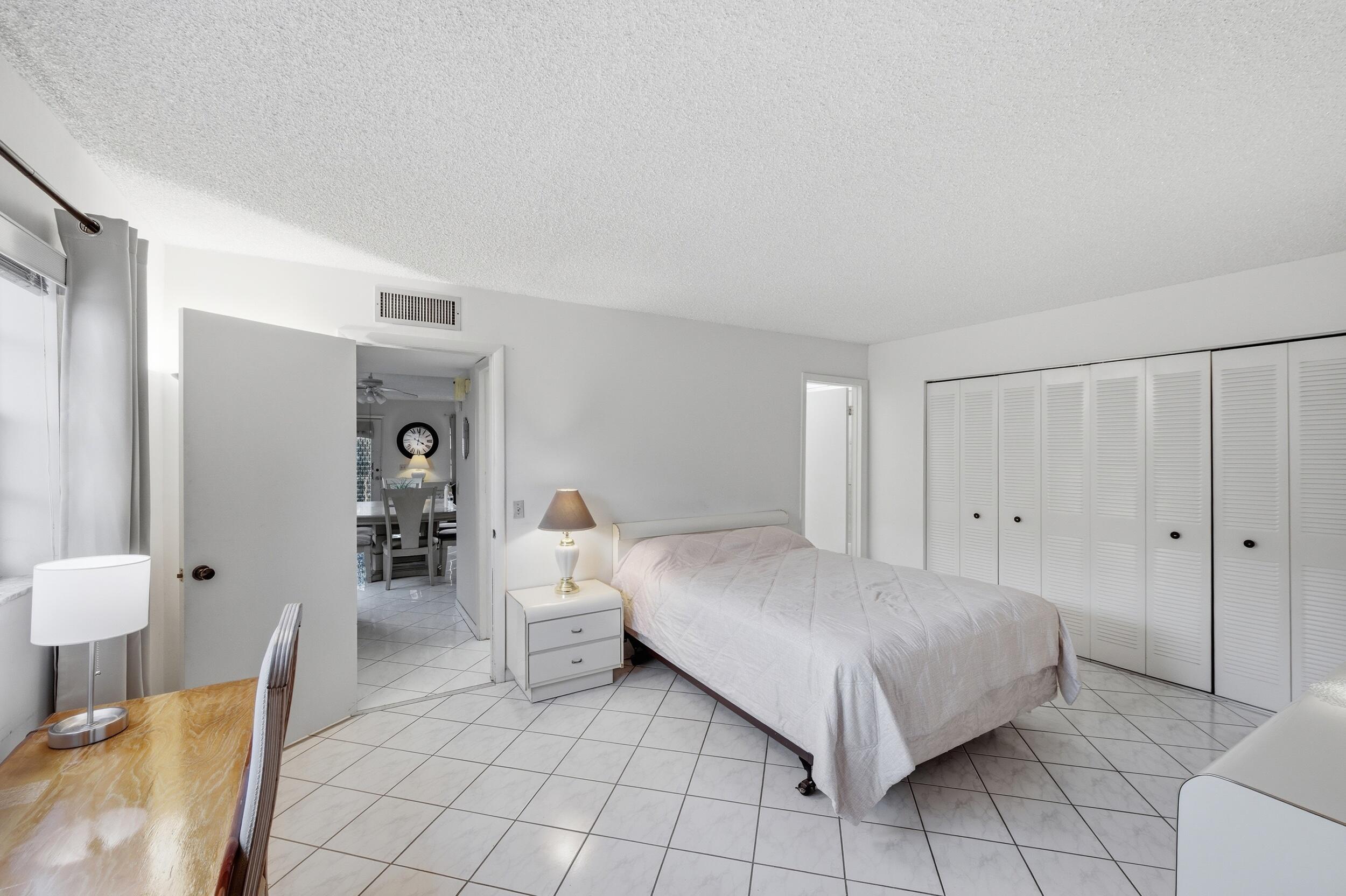 KINGS POINT - Residential Lease
