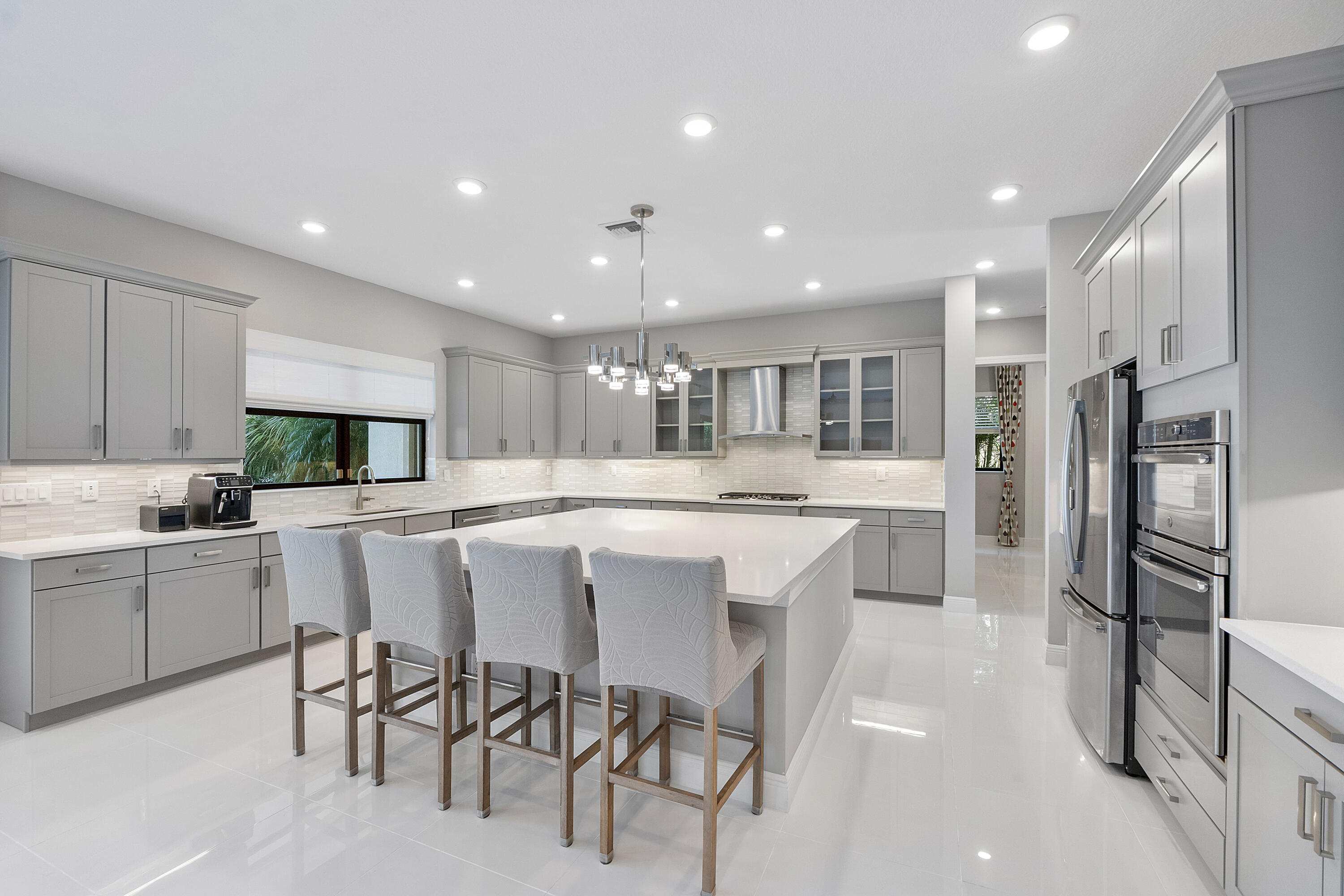 PARKLAND BAY - Residential