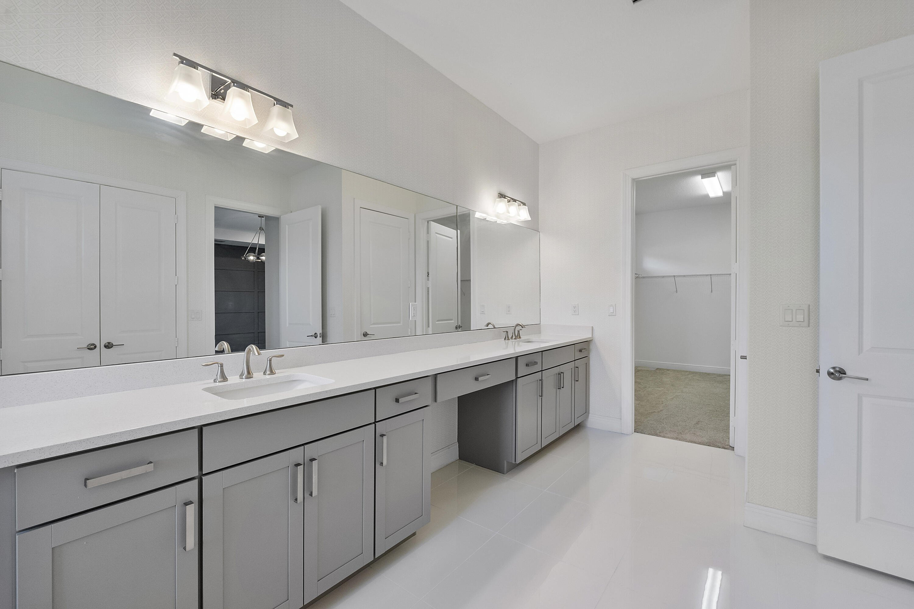 PARKLAND BAY - Residential