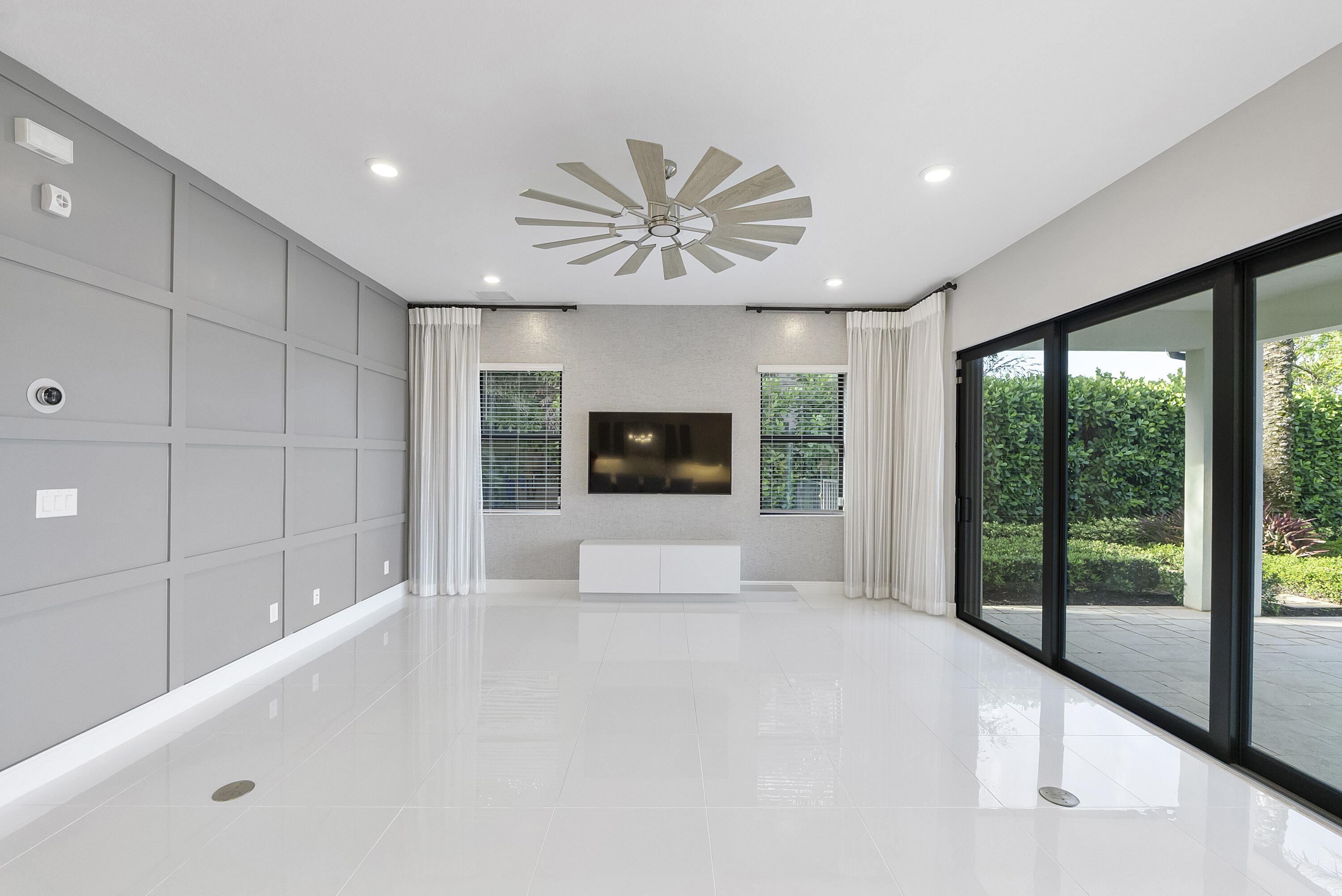 PARKLAND BAY - Residential