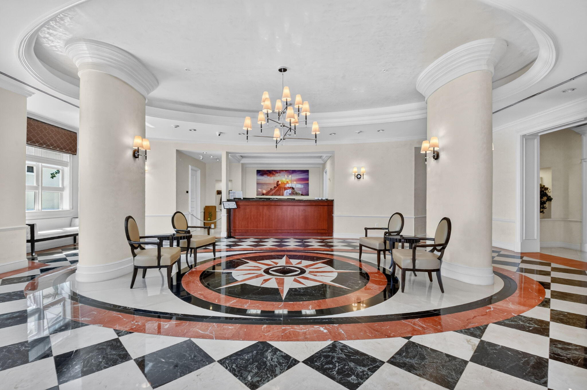 METROPOLITAN CONDO - Residential