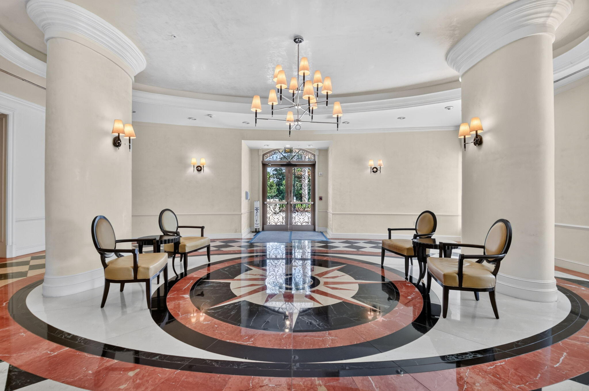 METROPOLITAN CONDO - Residential