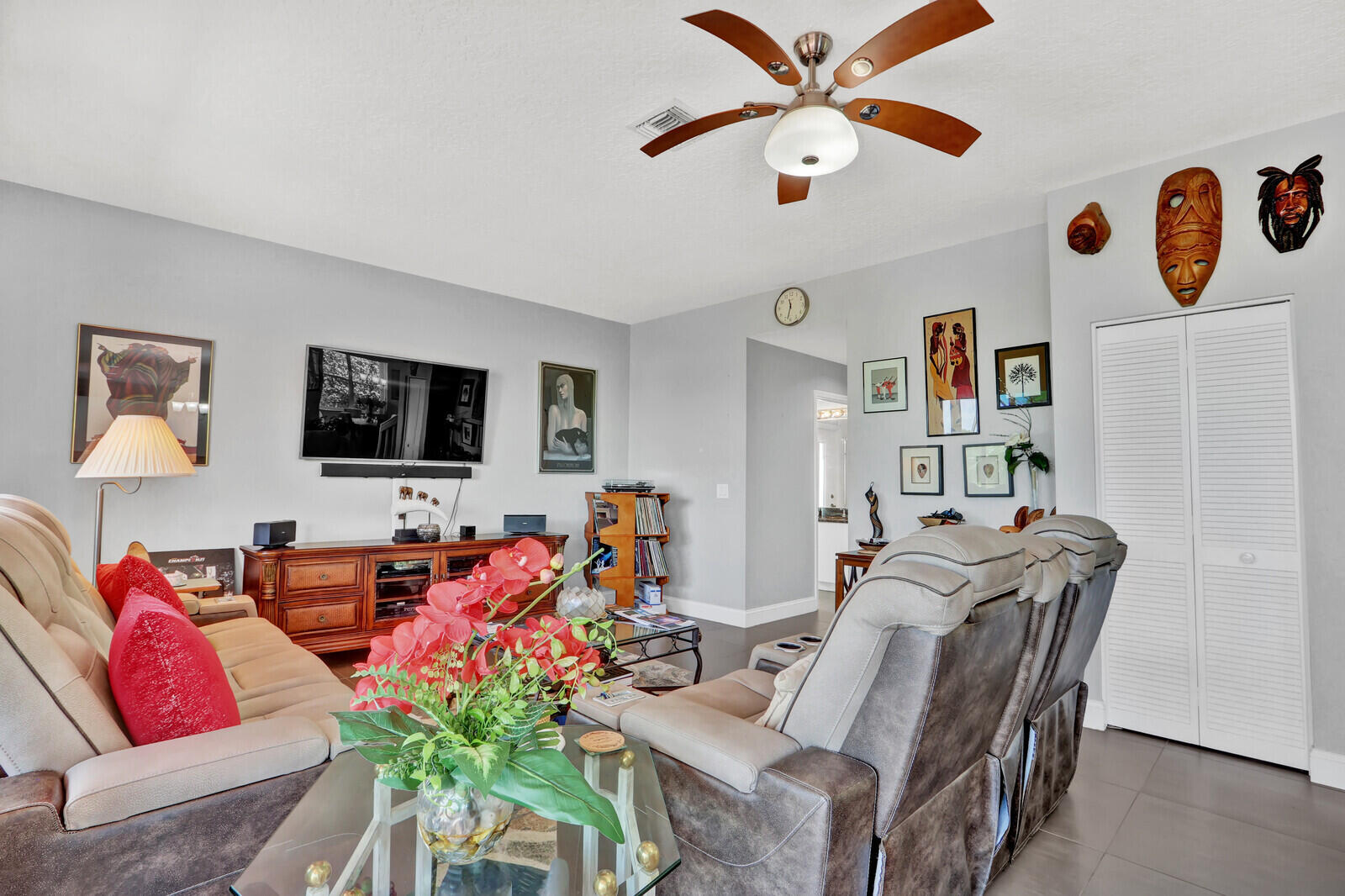 LAKEFIELD OF THE LANDINGS AT WELLINGTON 3B - Residential